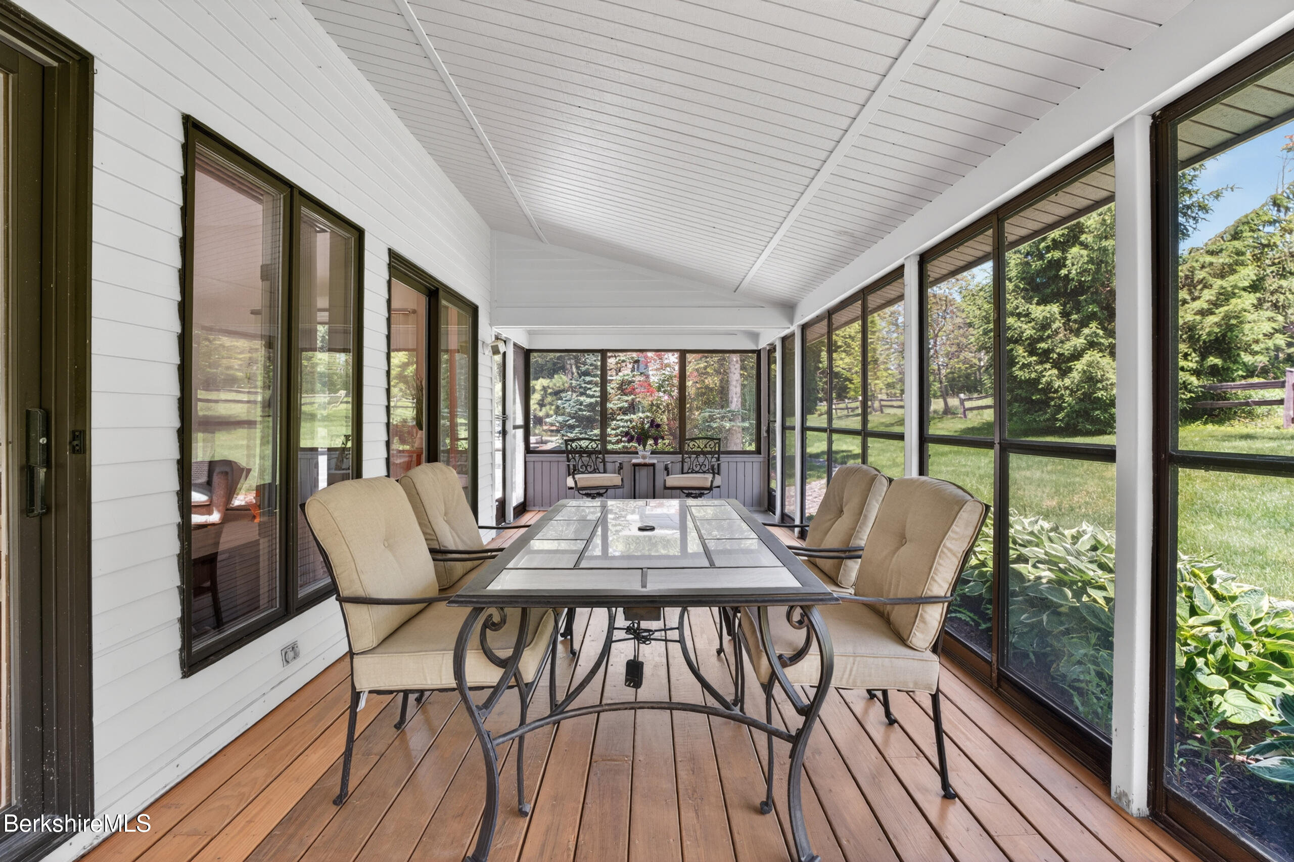3 A Coldbrooke Dr