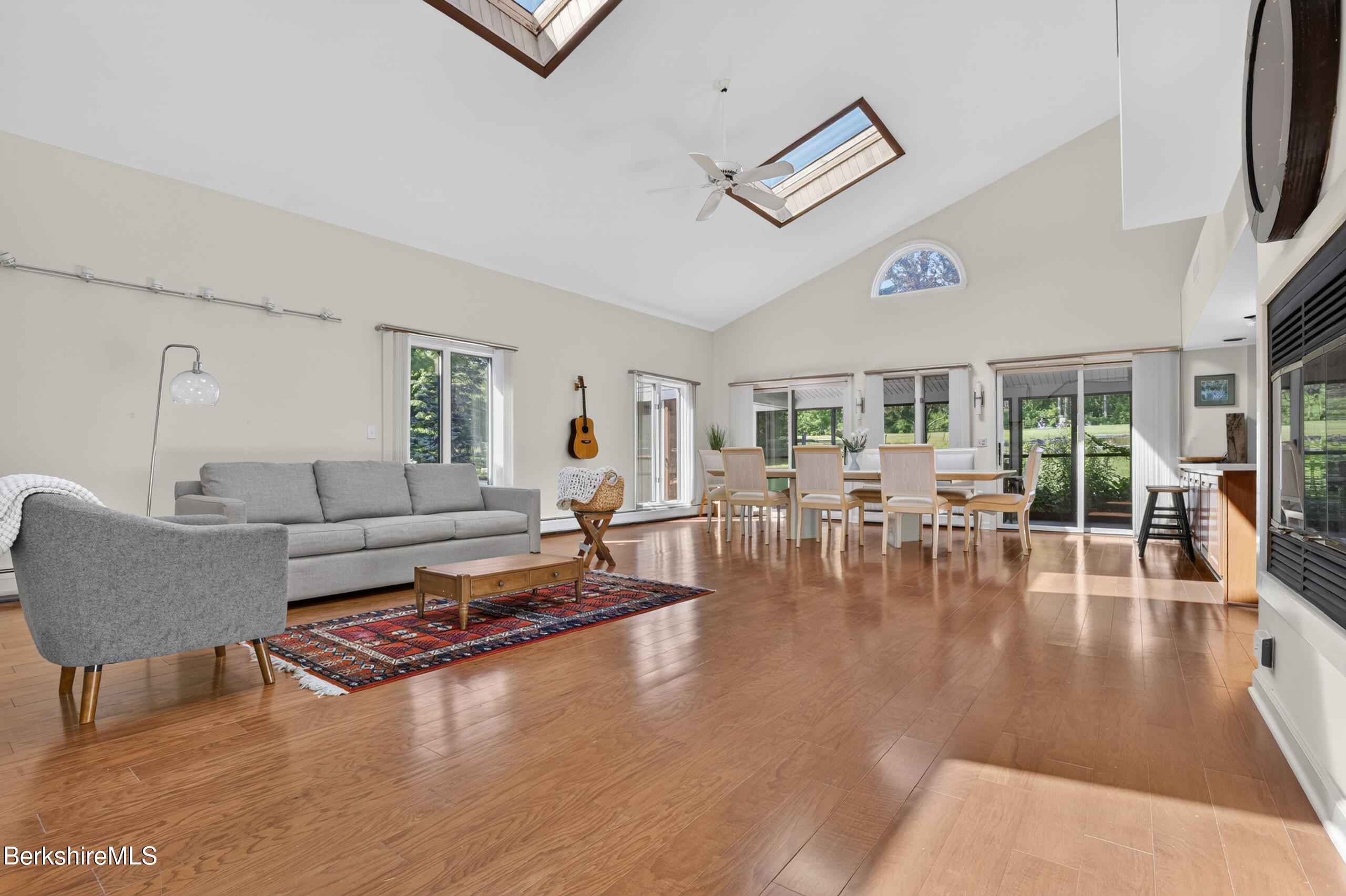 3 A Coldbrooke Dr