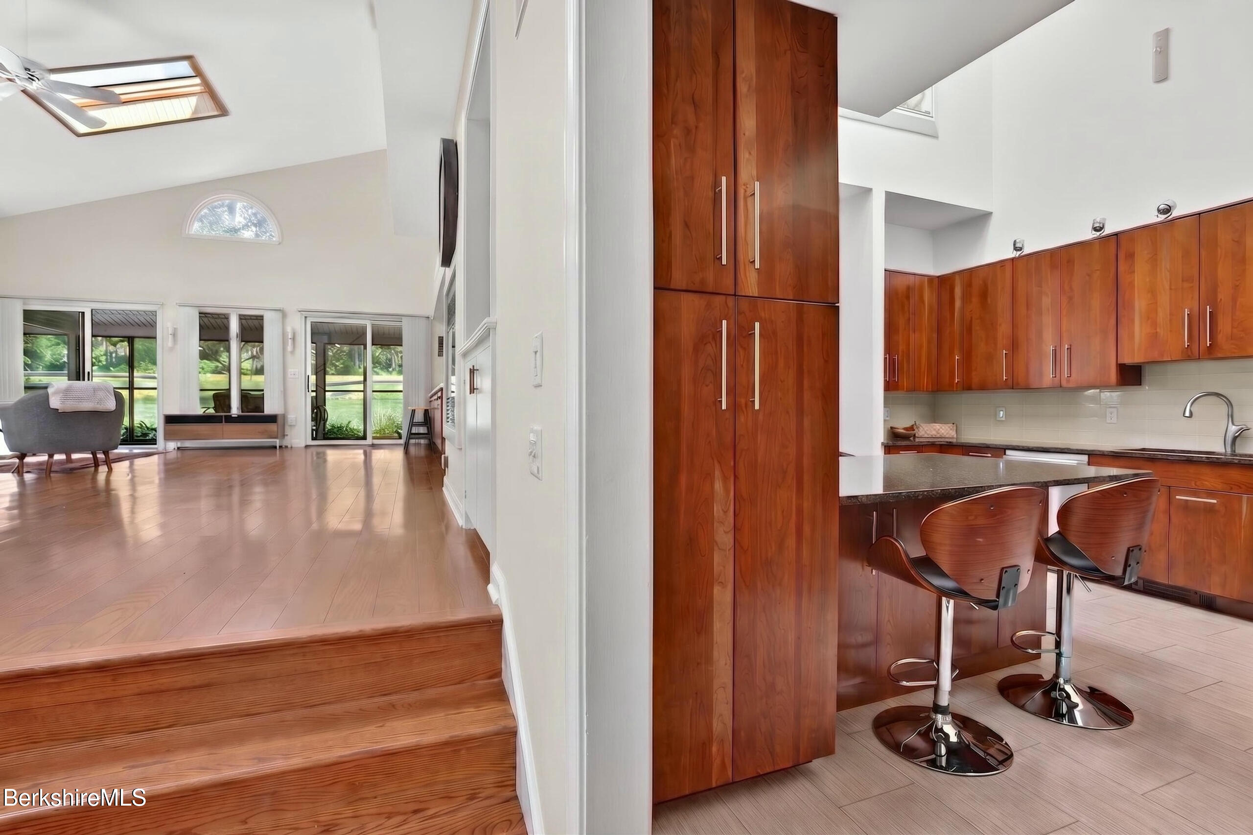 3 A Coldbrooke Dr