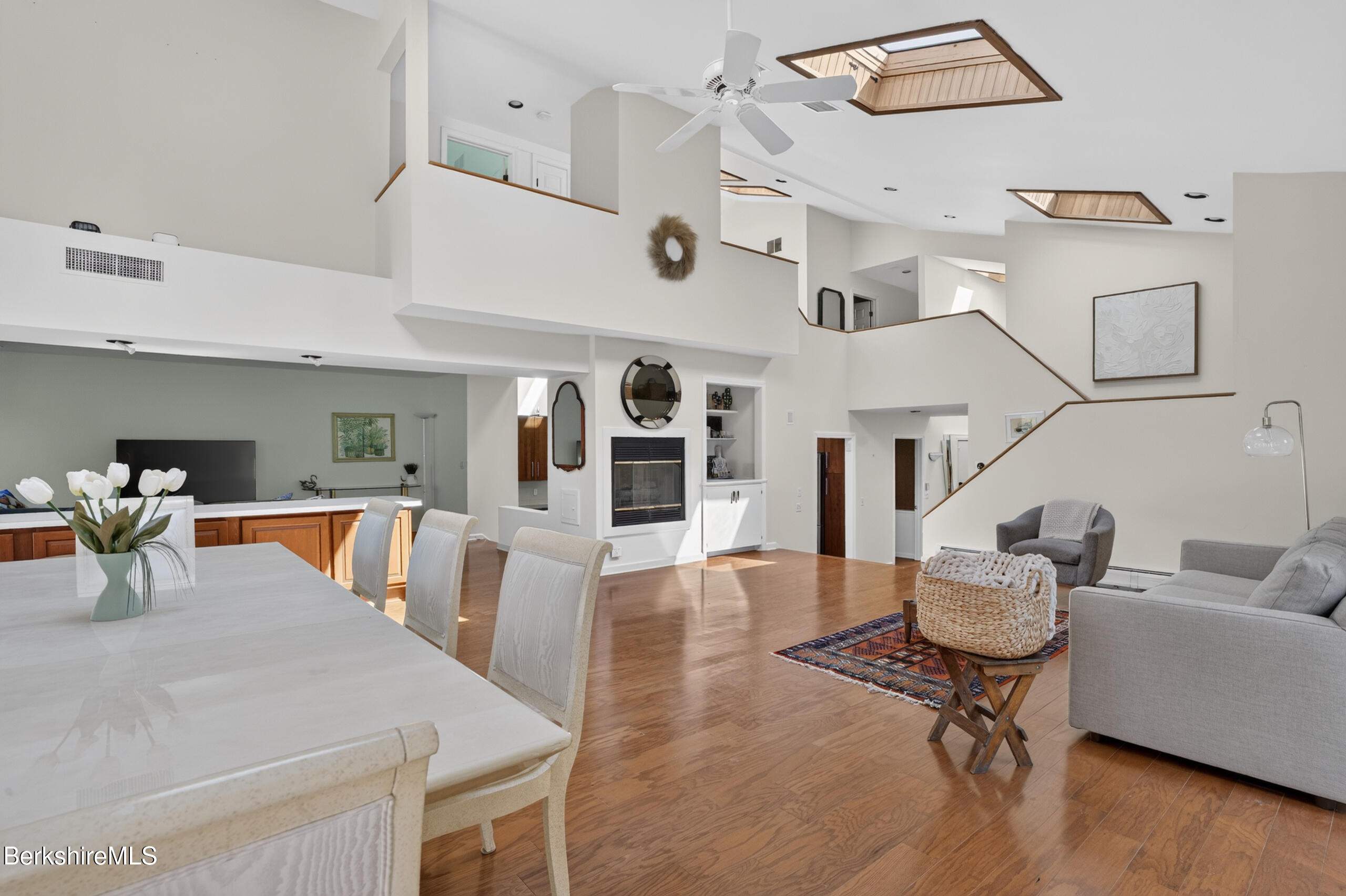 3 A Coldbrooke Dr