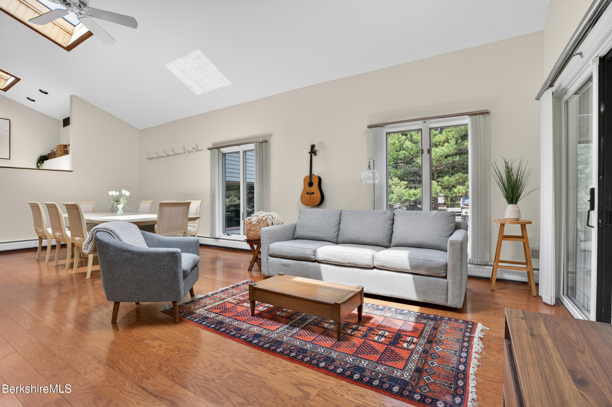 3 A Coldbrooke Dr