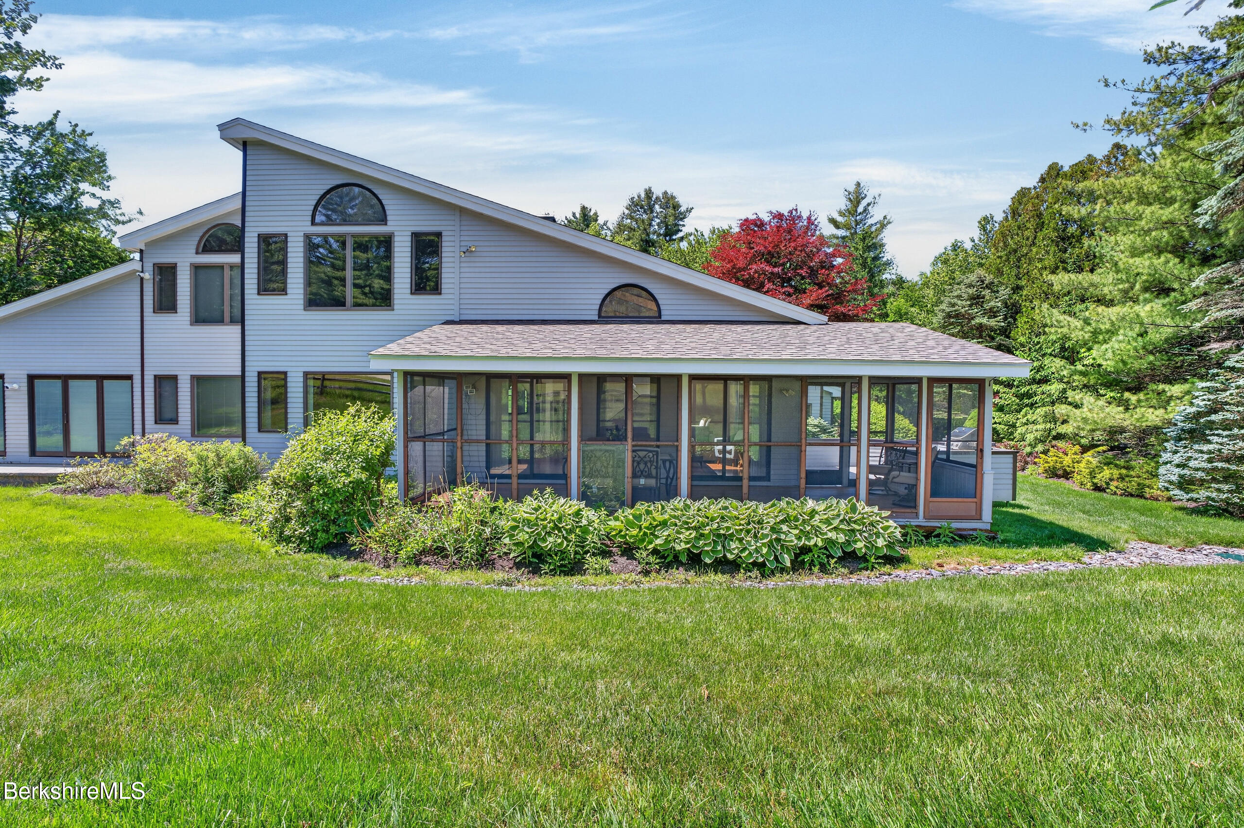 3 A Coldbrooke Dr