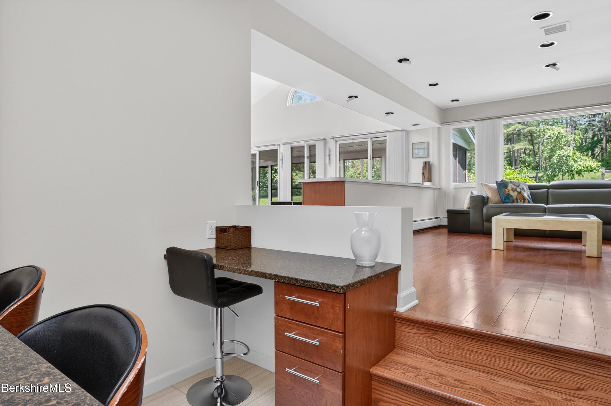3 A Coldbrooke Dr