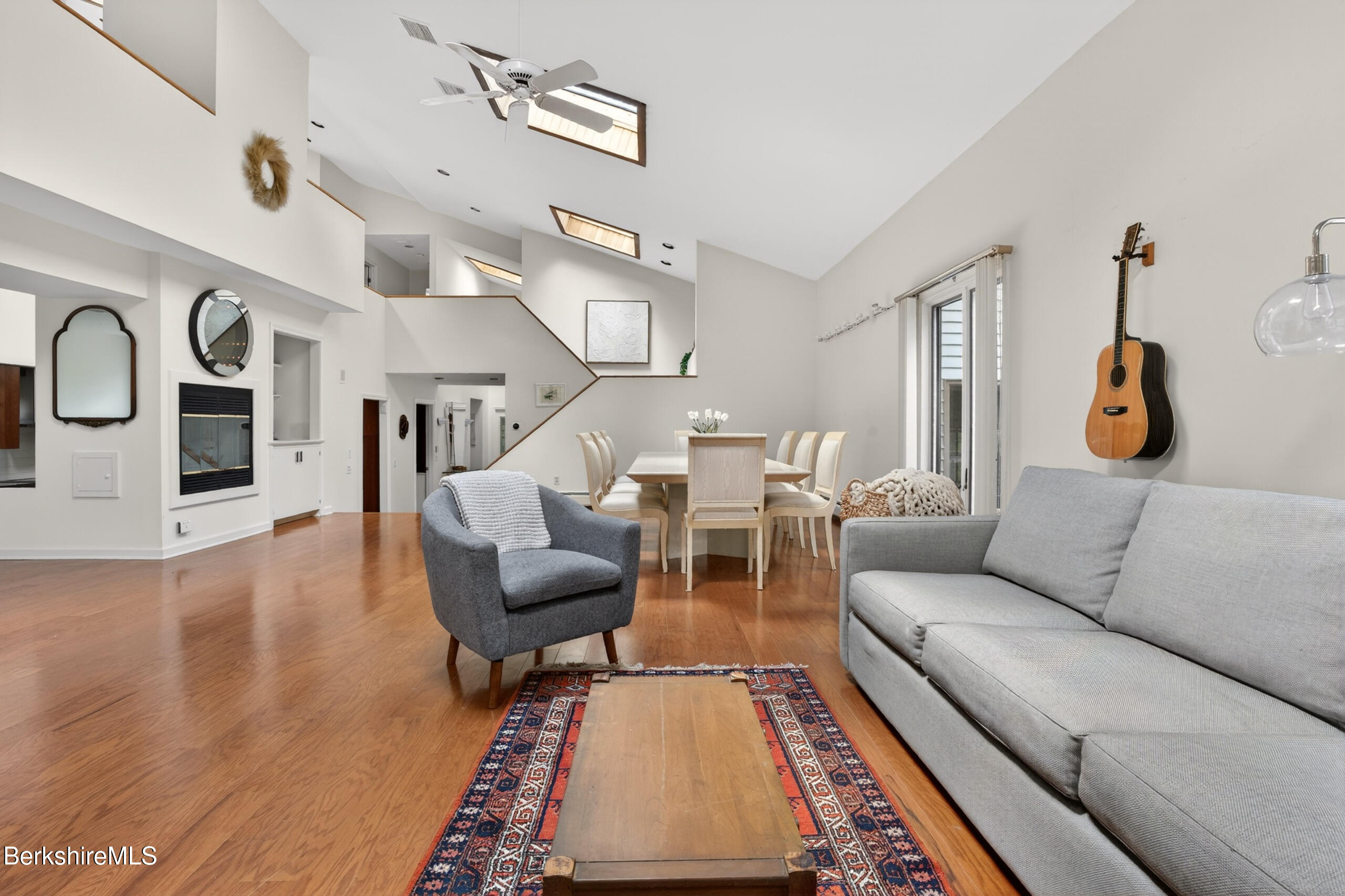 3 A Coldbrooke Dr