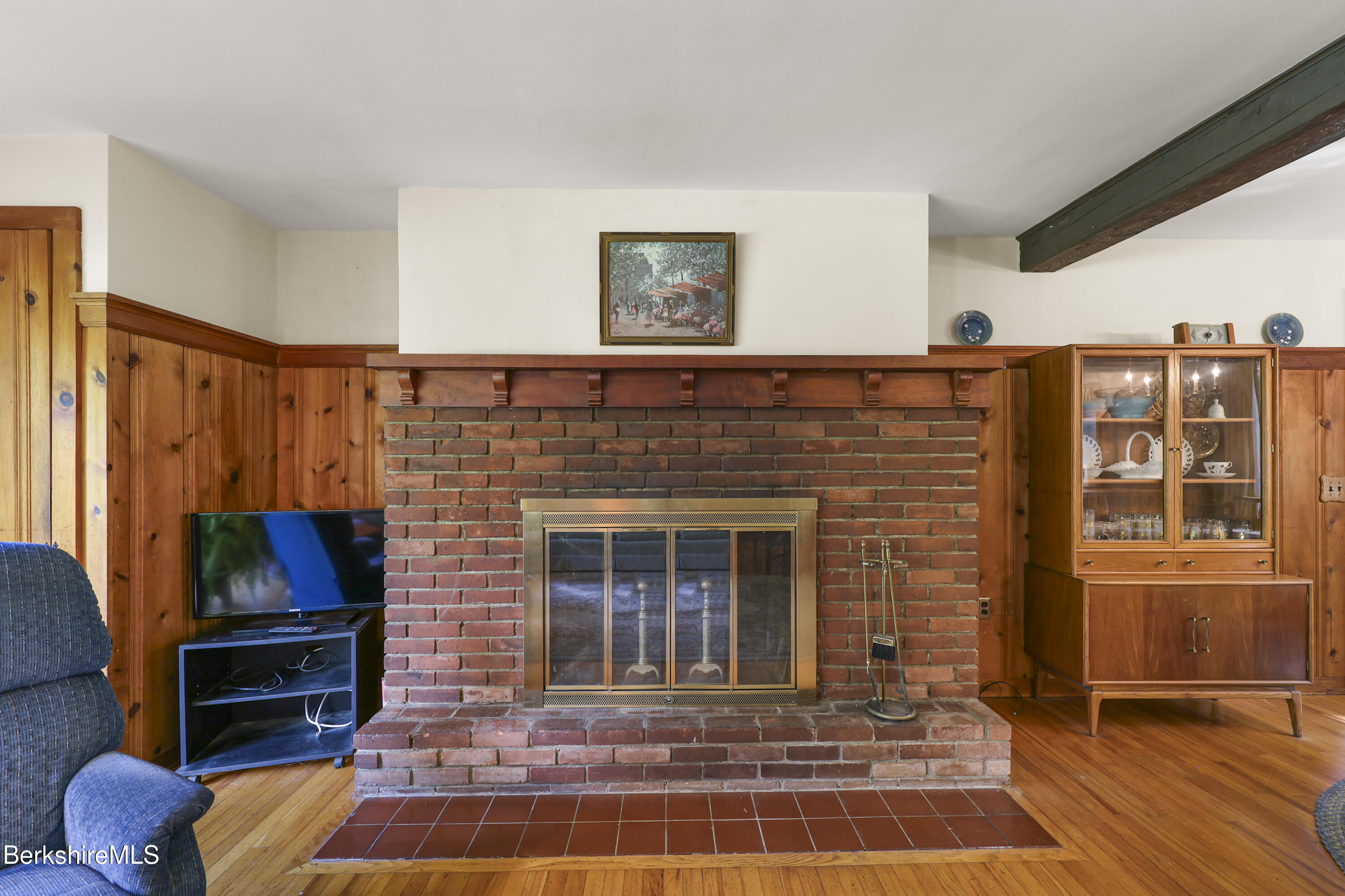 19 Kemble St