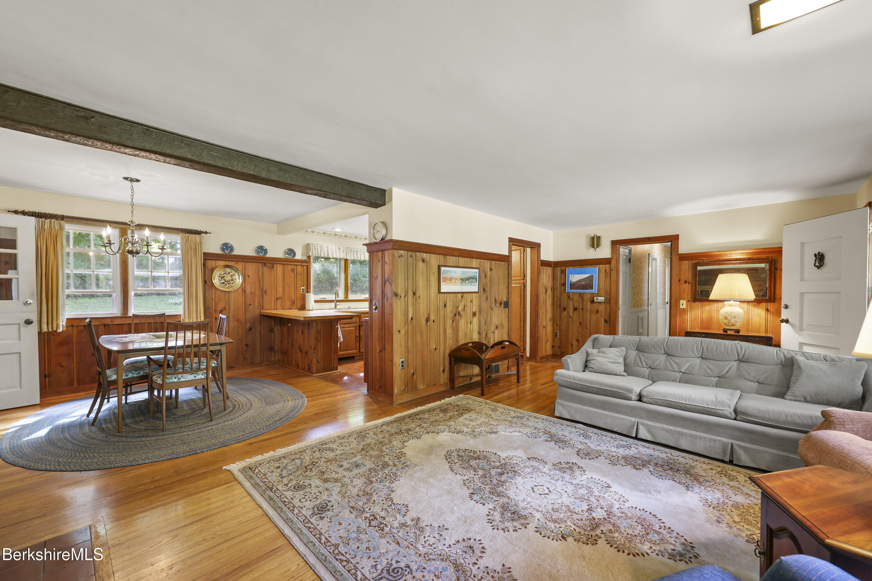 19 Kemble St
