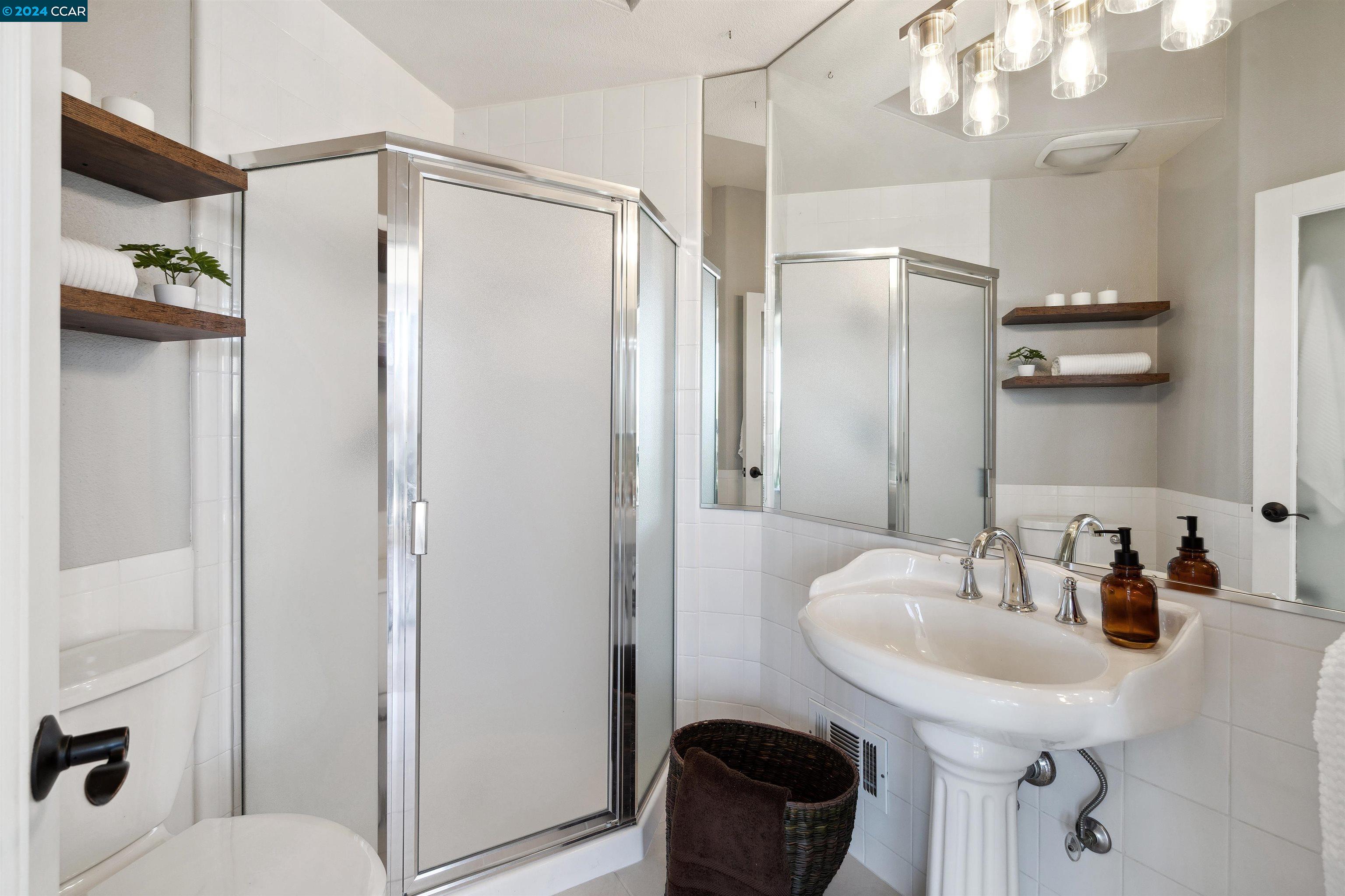 472 Silver Hollow Dr