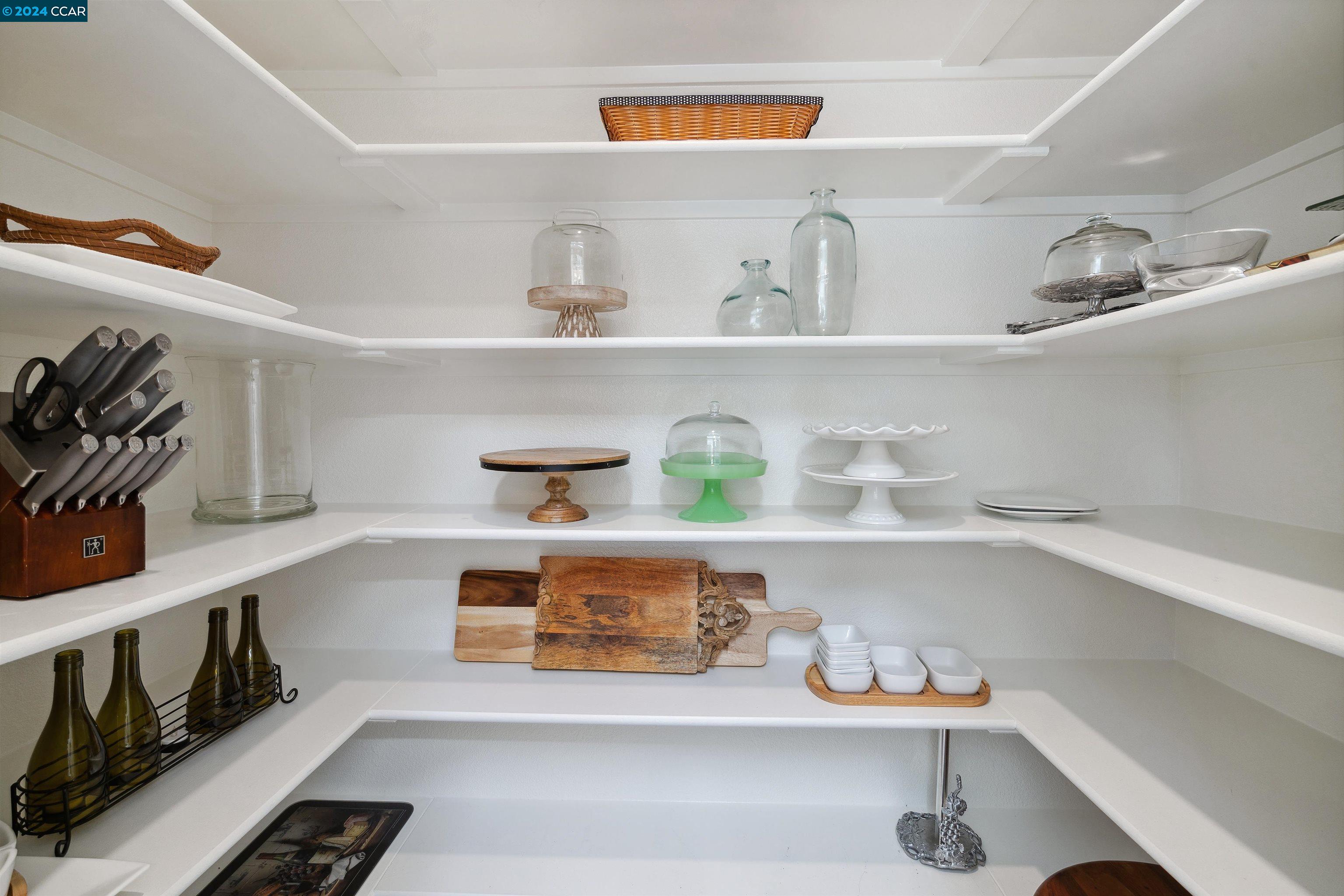 472 Silver Hollow Dr