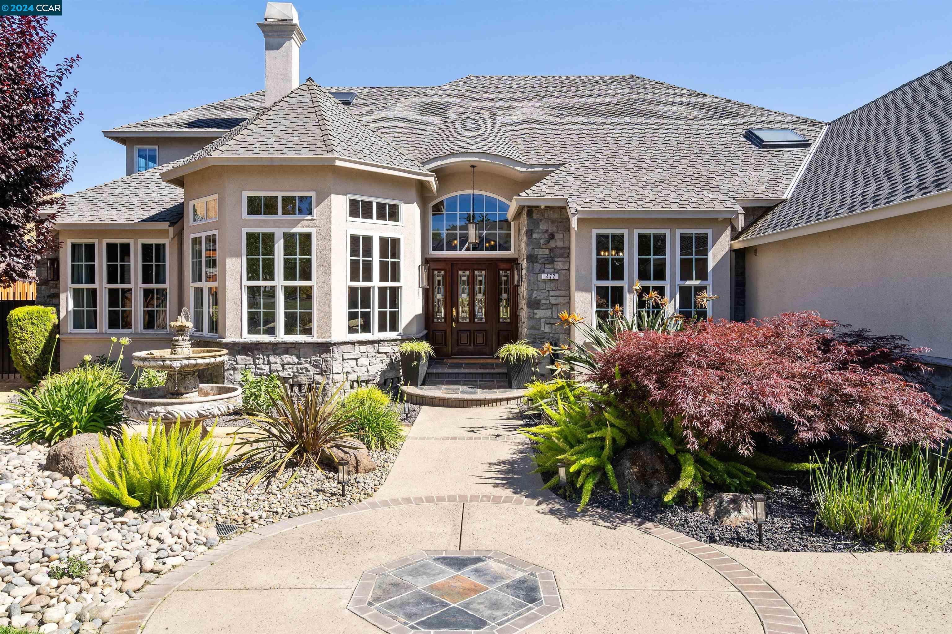 472 Silver Hollow Dr