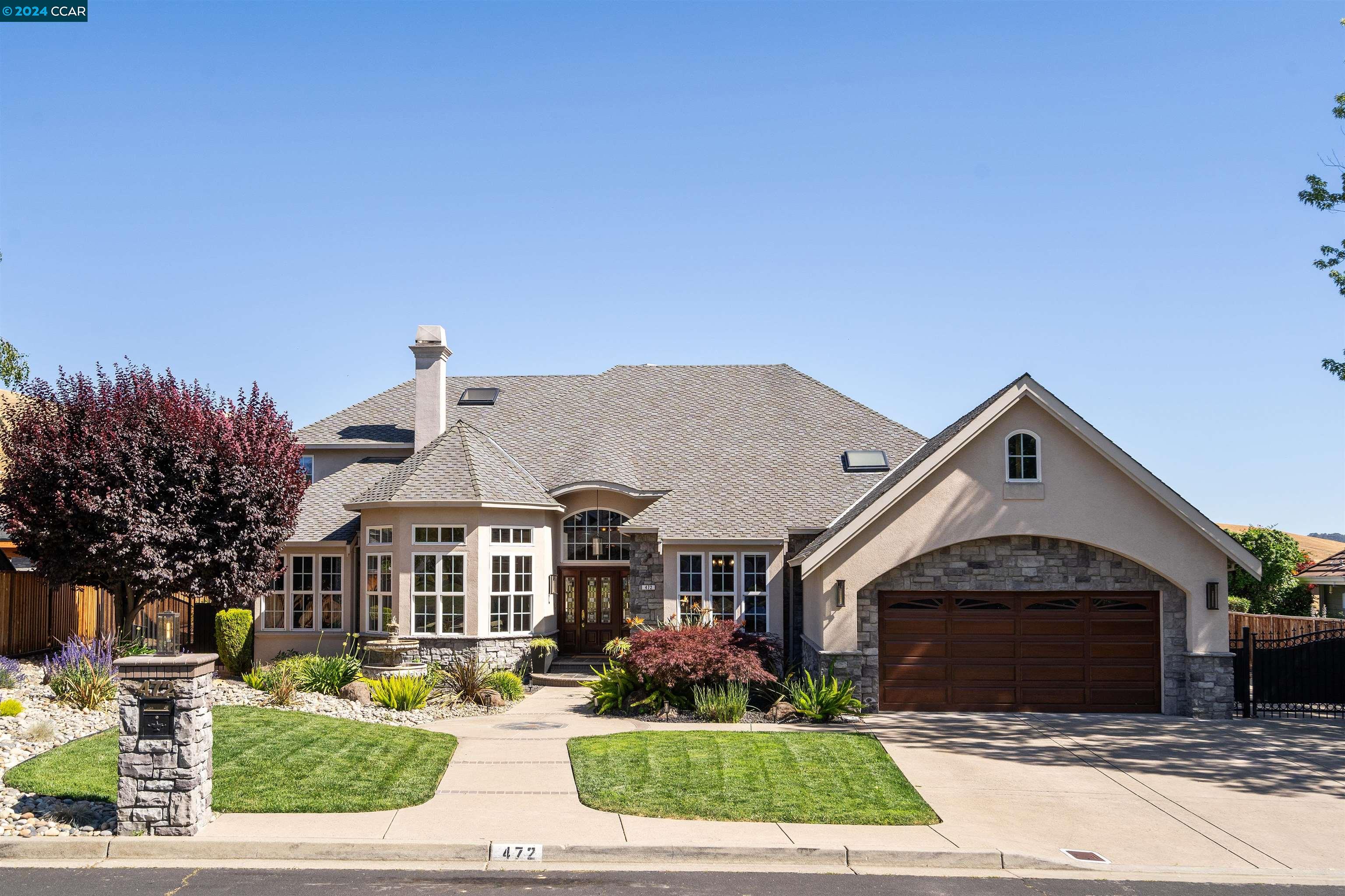 472 Silver Hollow Dr