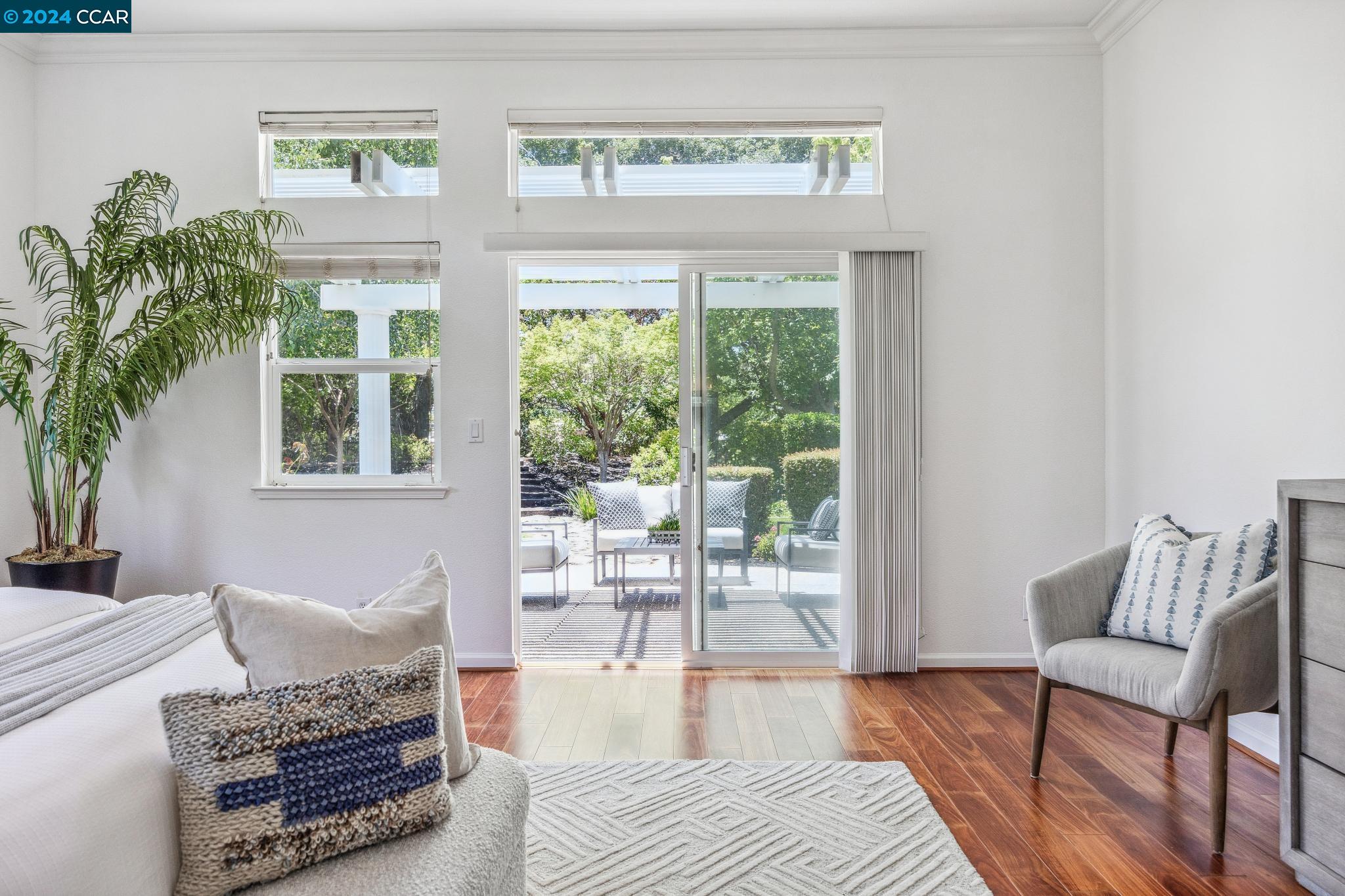 3686 Oak Creek Court