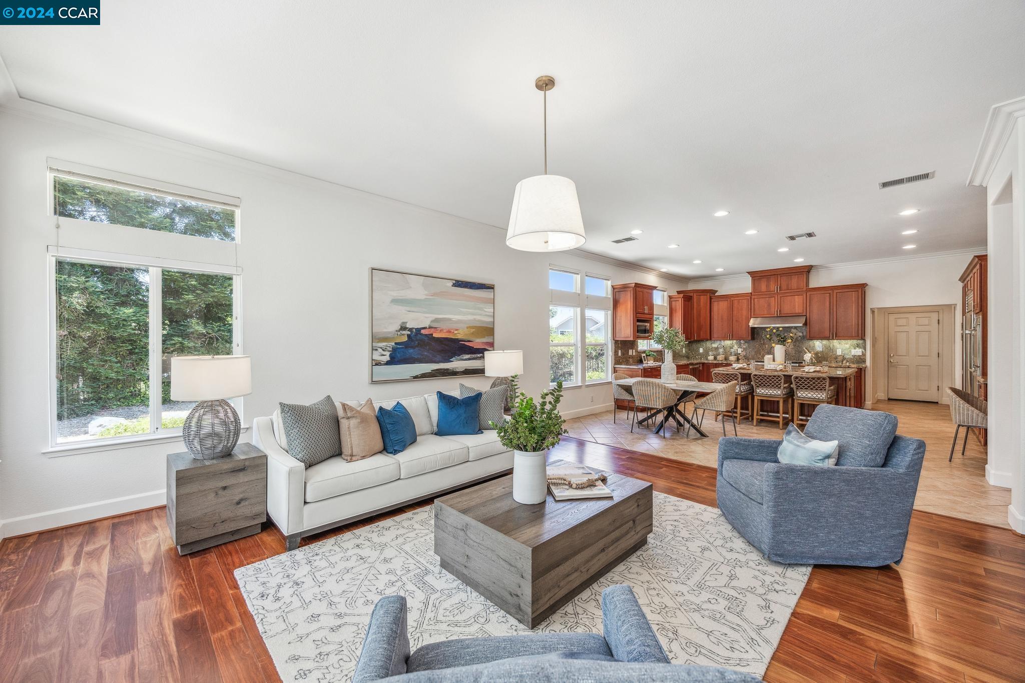 3686 Oak Creek Court