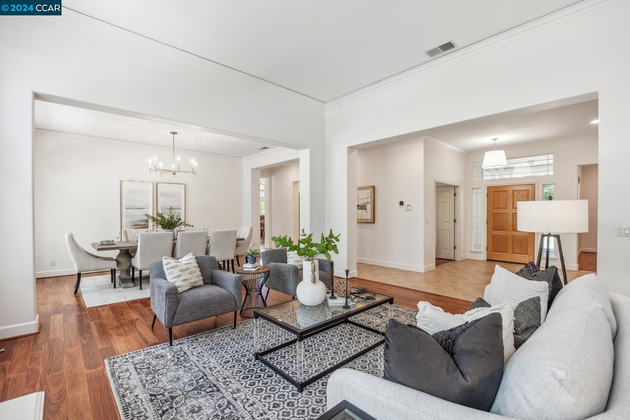 3686 Oak Creek Court