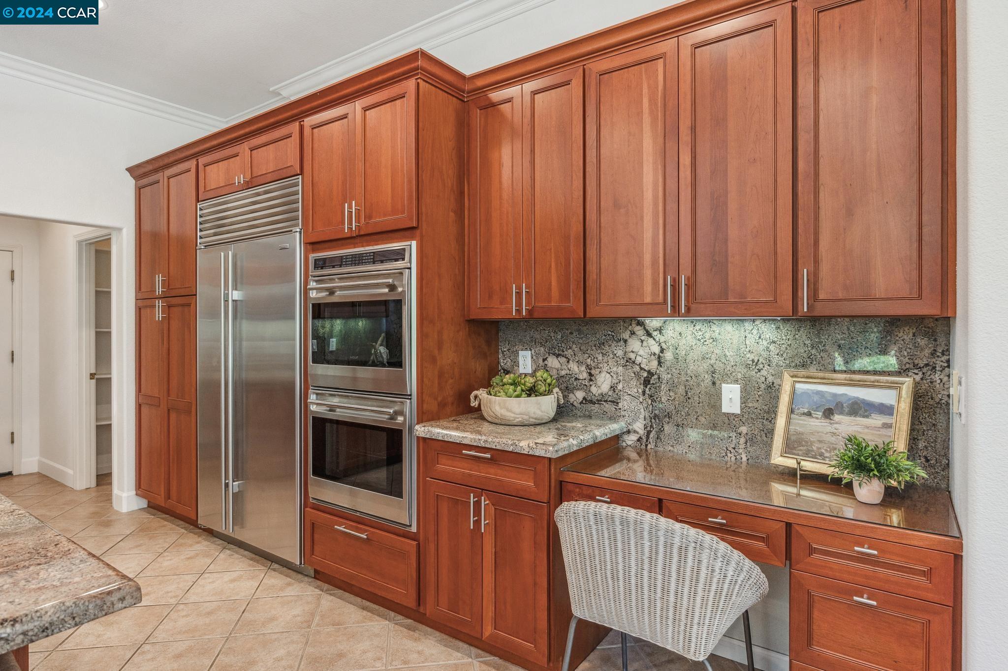 3686 Oak Creek Court