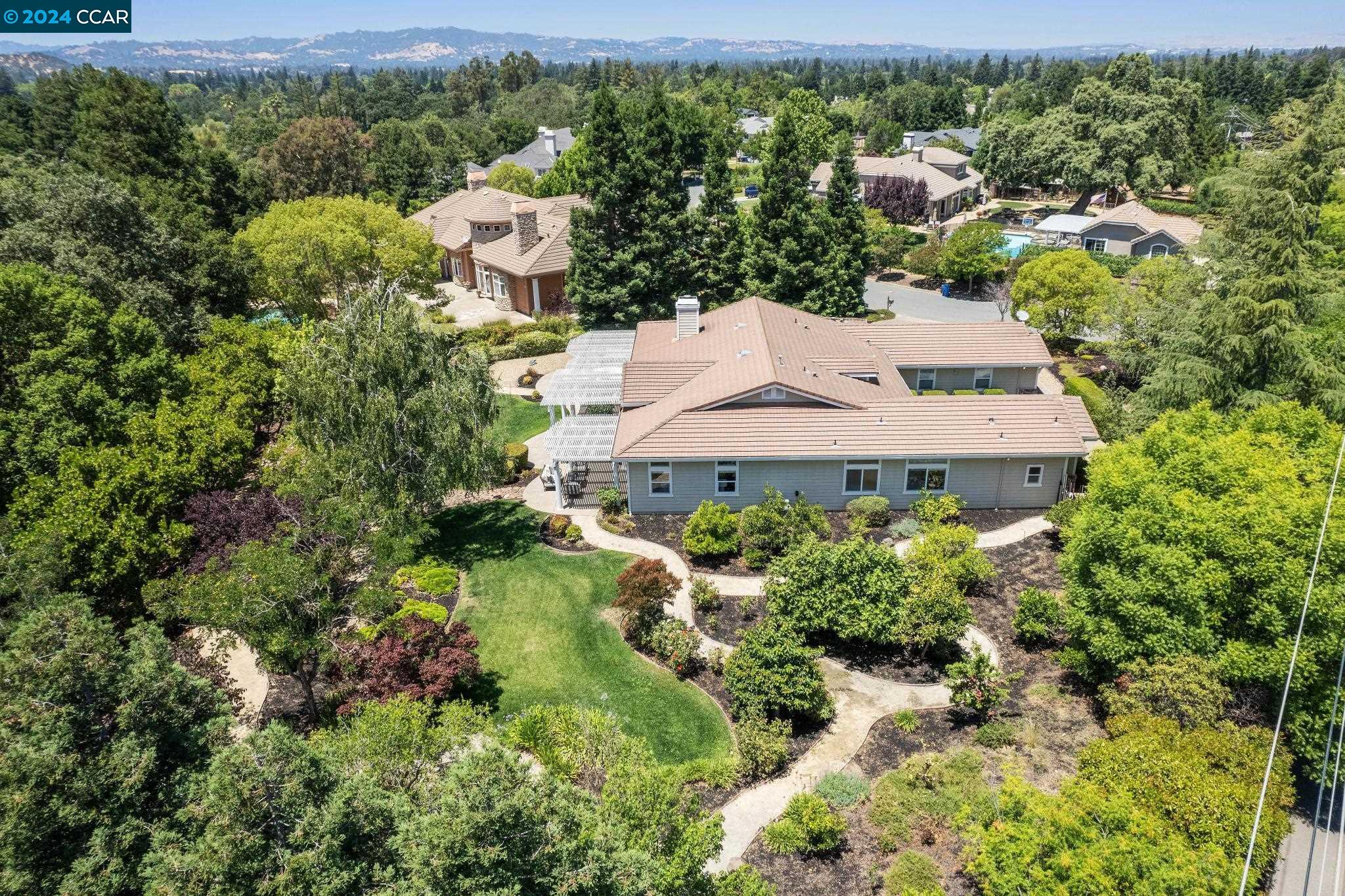 3686 Oak Creek Court