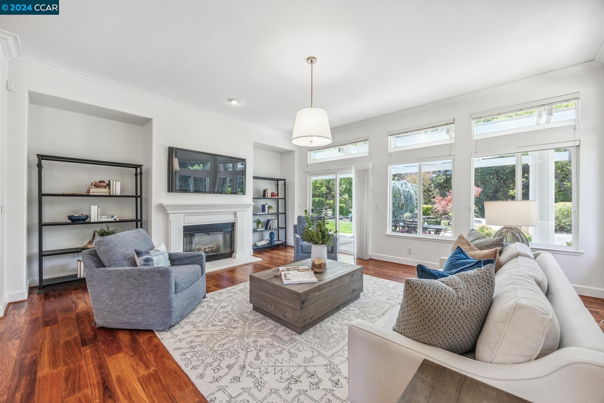 3686 Oak Creek Court