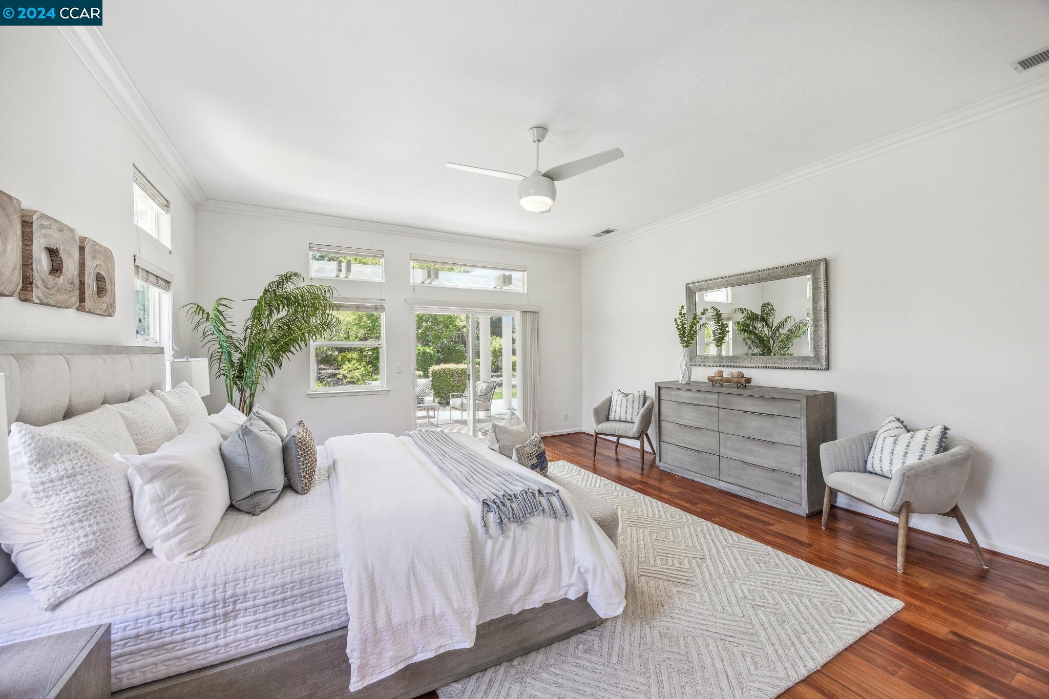 3686 Oak Creek Court