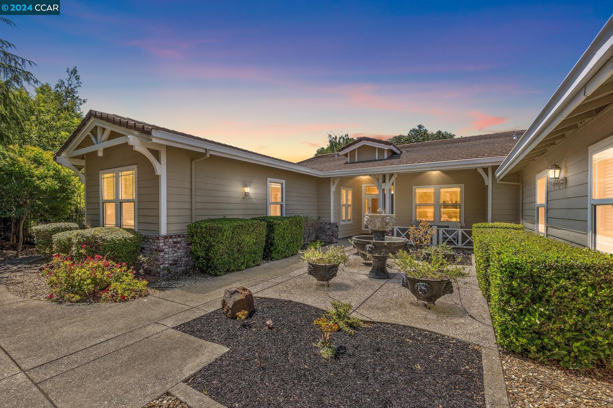 3686 Oak Creek Court