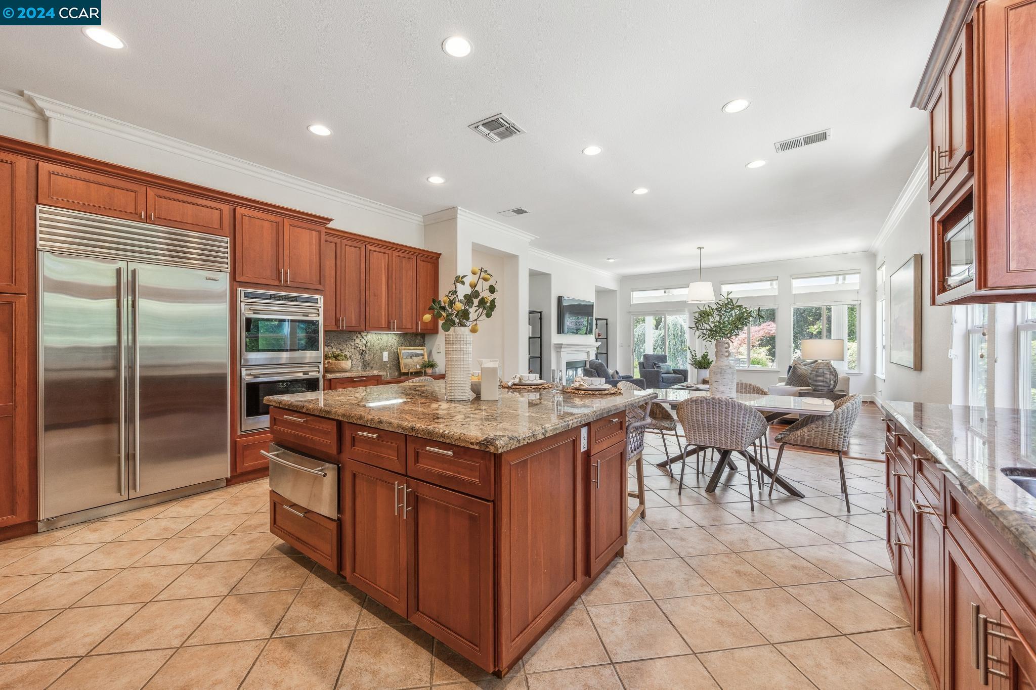 3686 Oak Creek Court