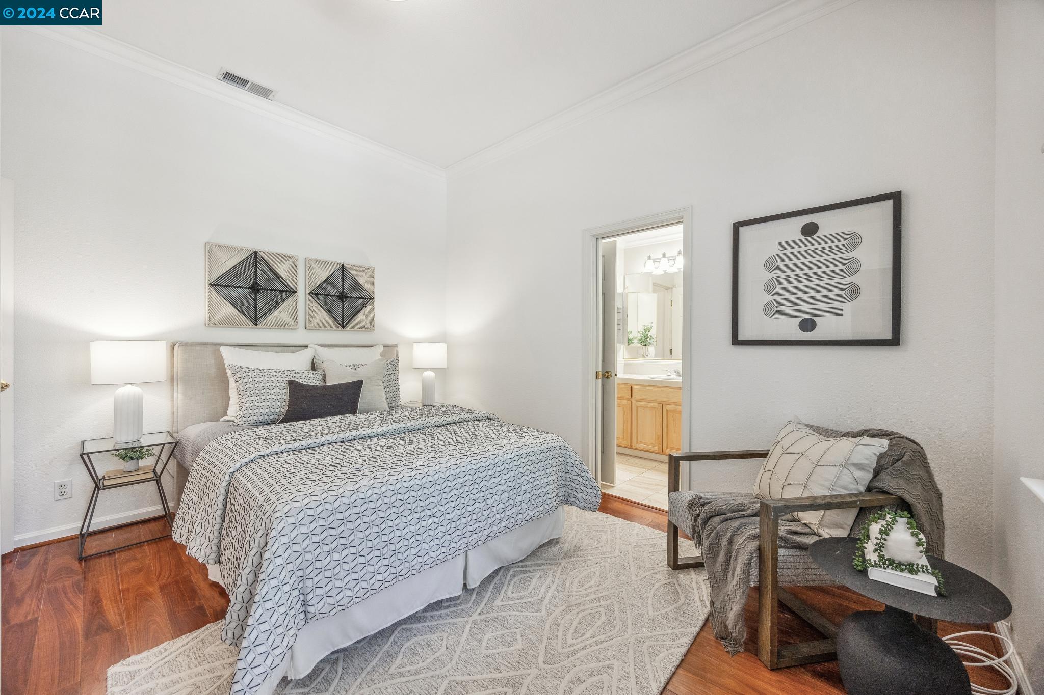 3686 Oak Creek Court