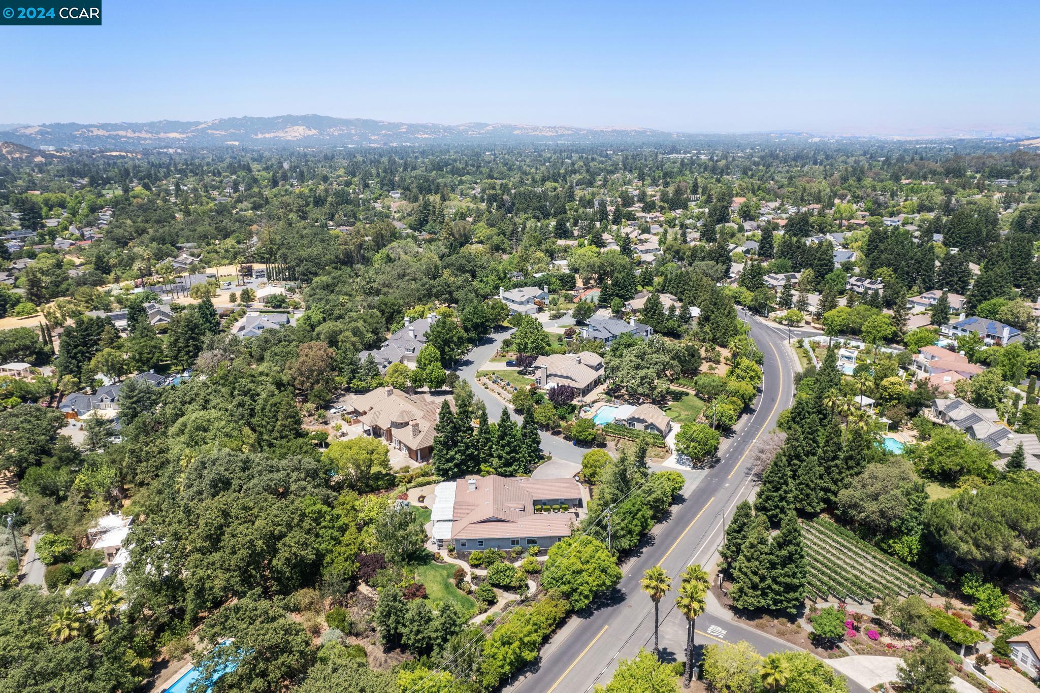 3686 Oak Creek Court