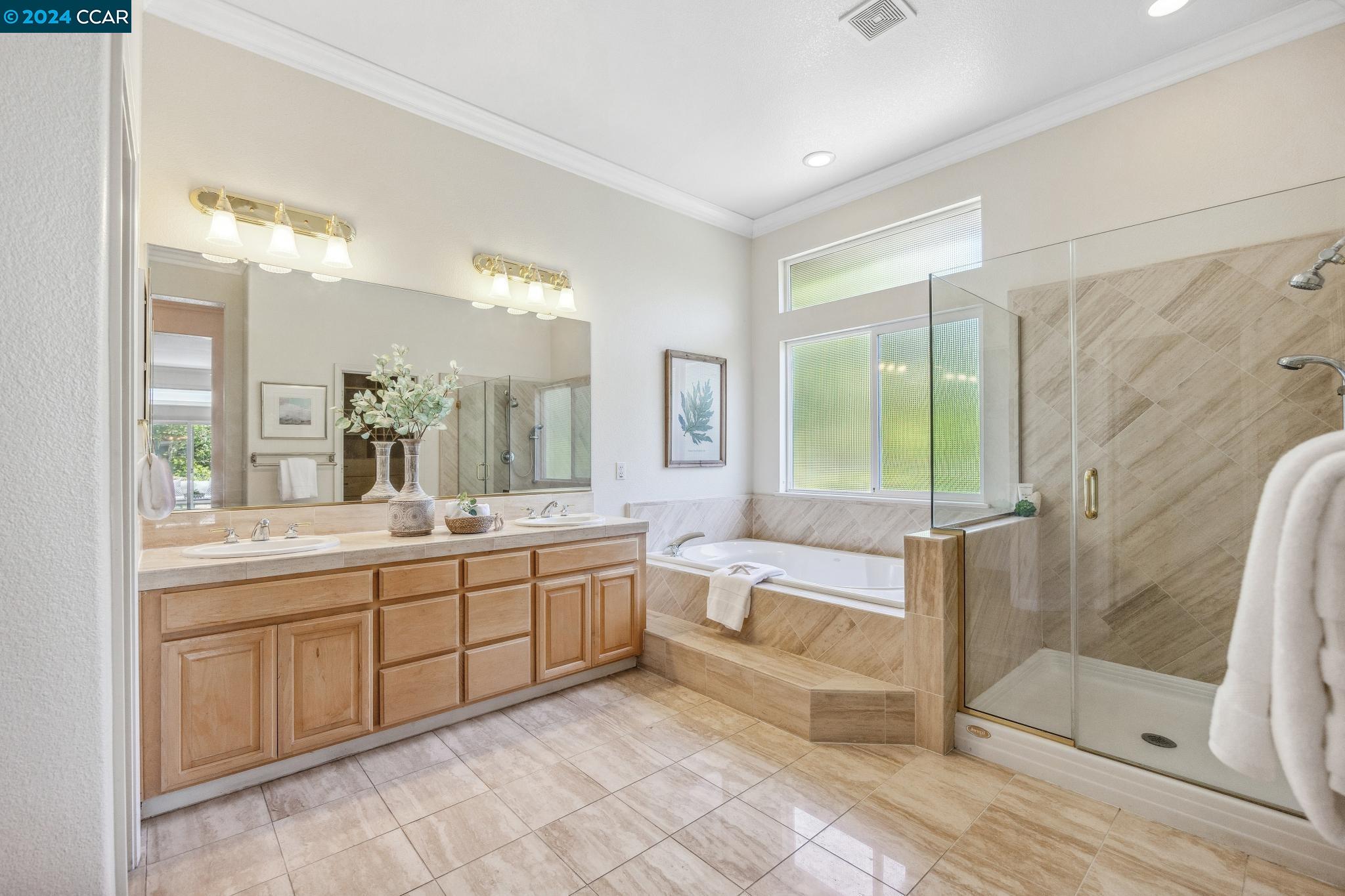 3686 Oak Creek Court