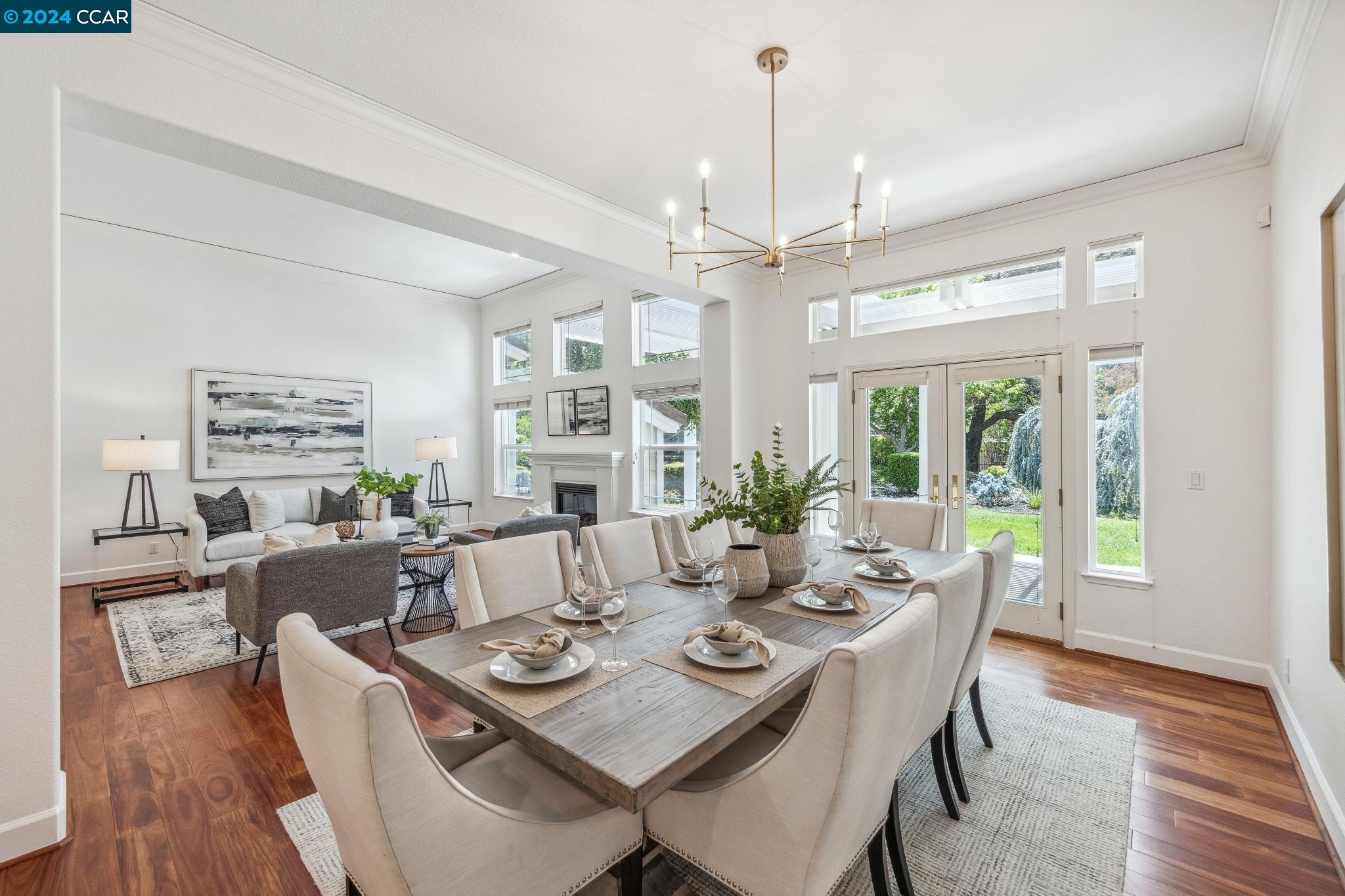 3686 Oak Creek Court