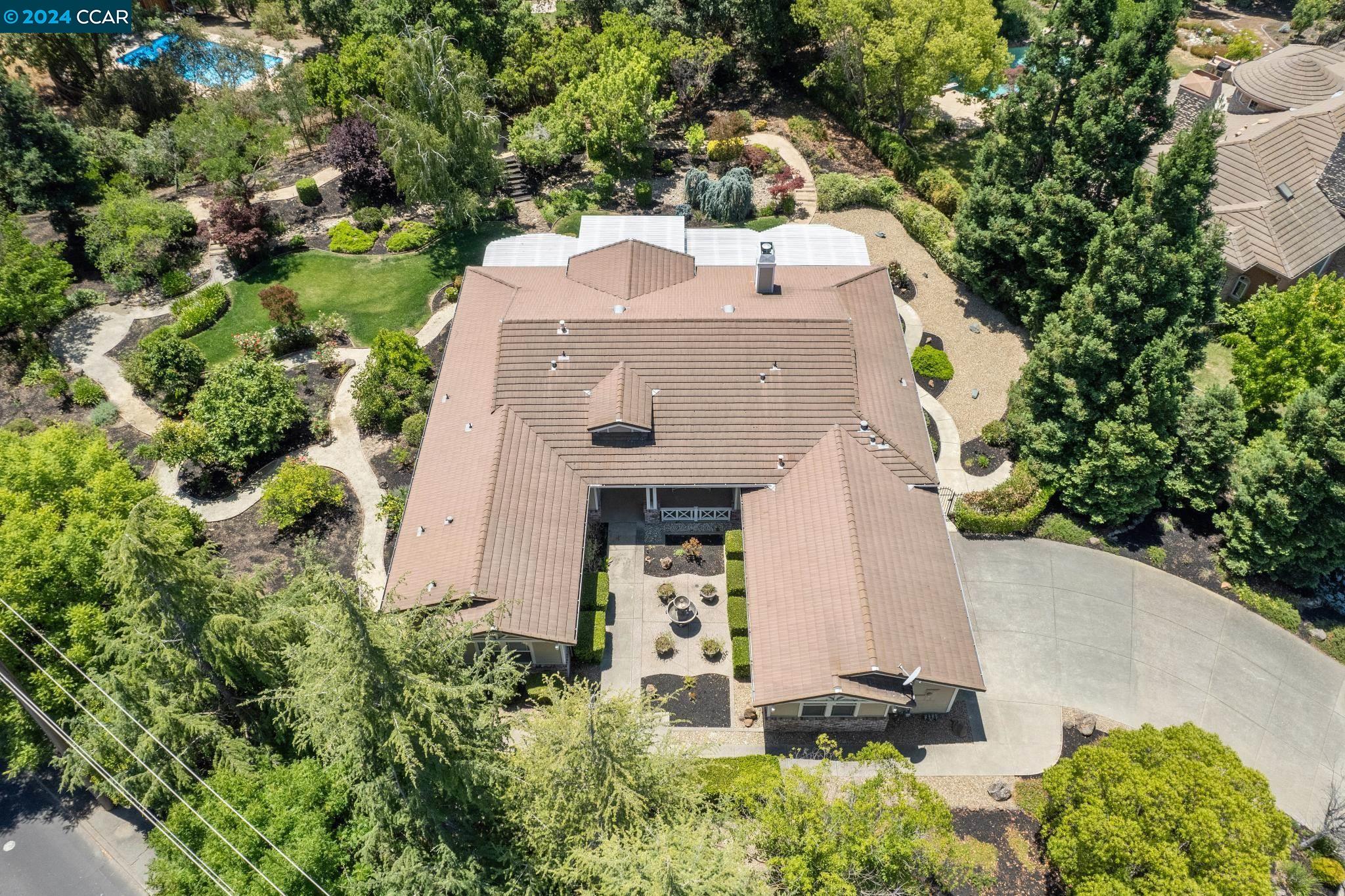 3686 Oak Creek Court