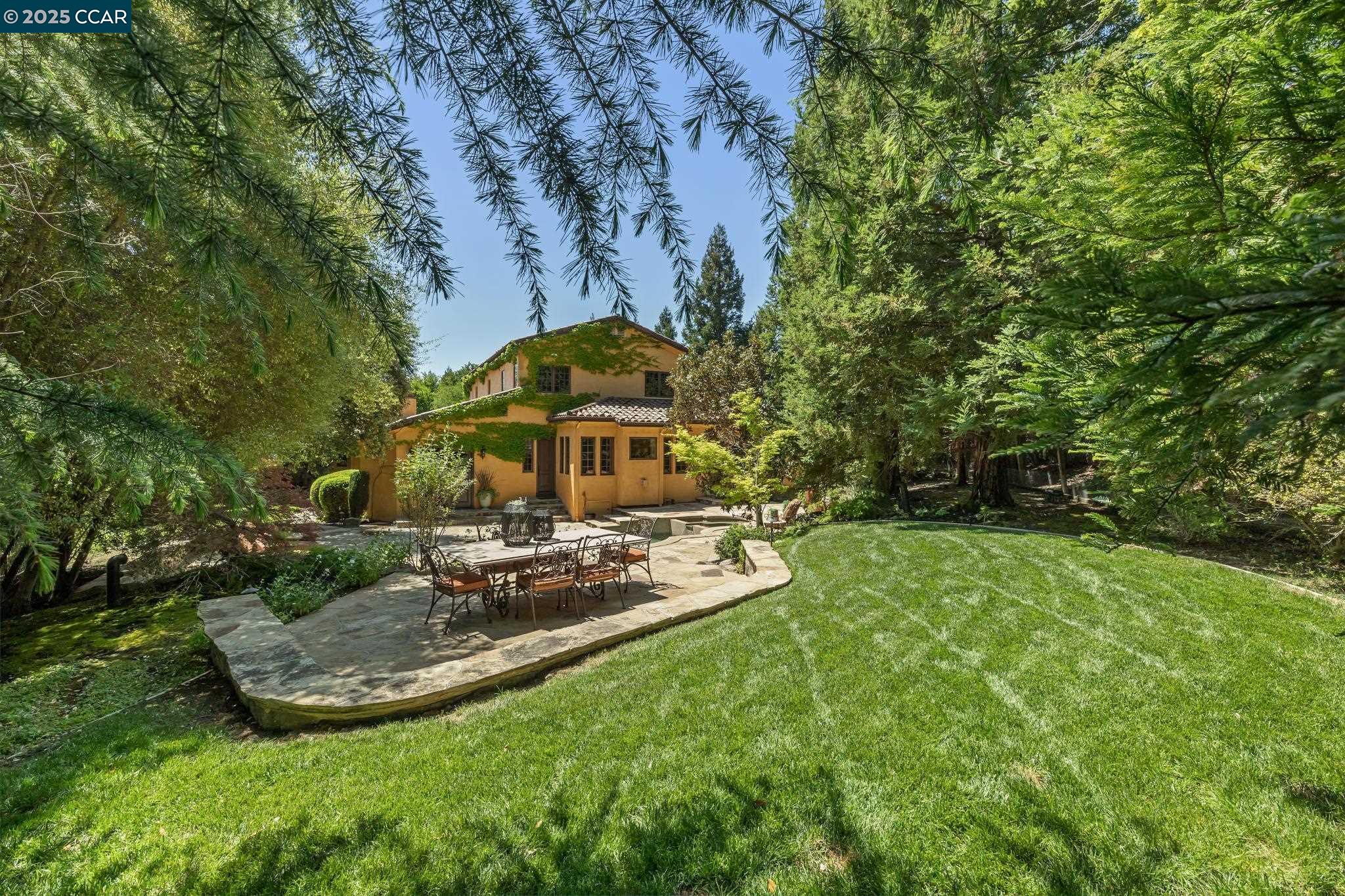 3711 Northgate Woods Court