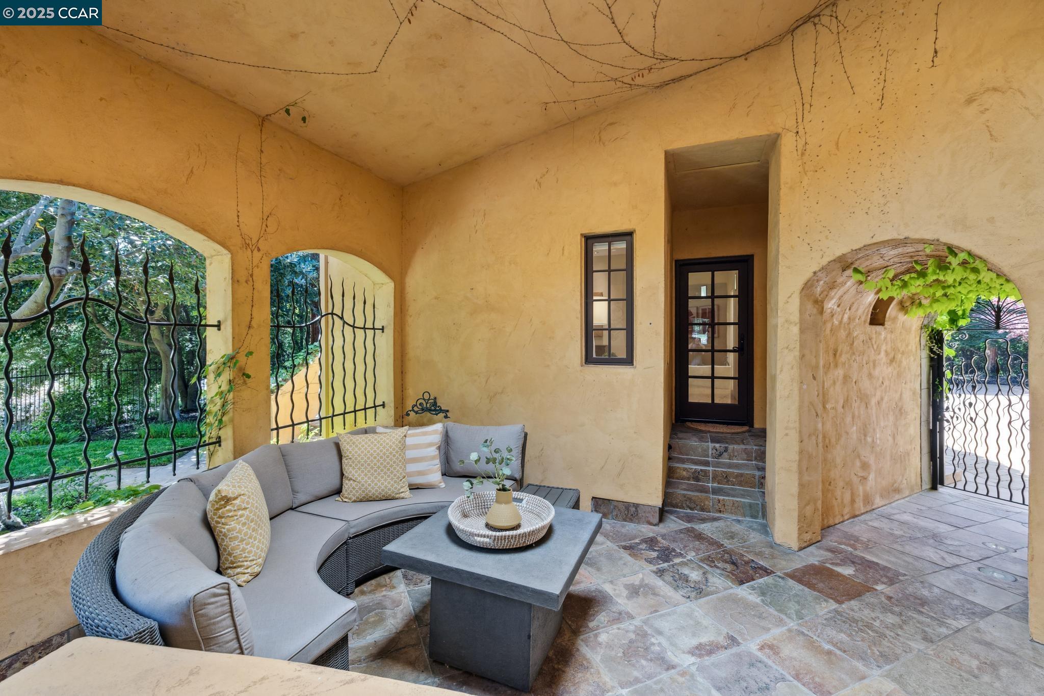 3711 Northgate Woods Court