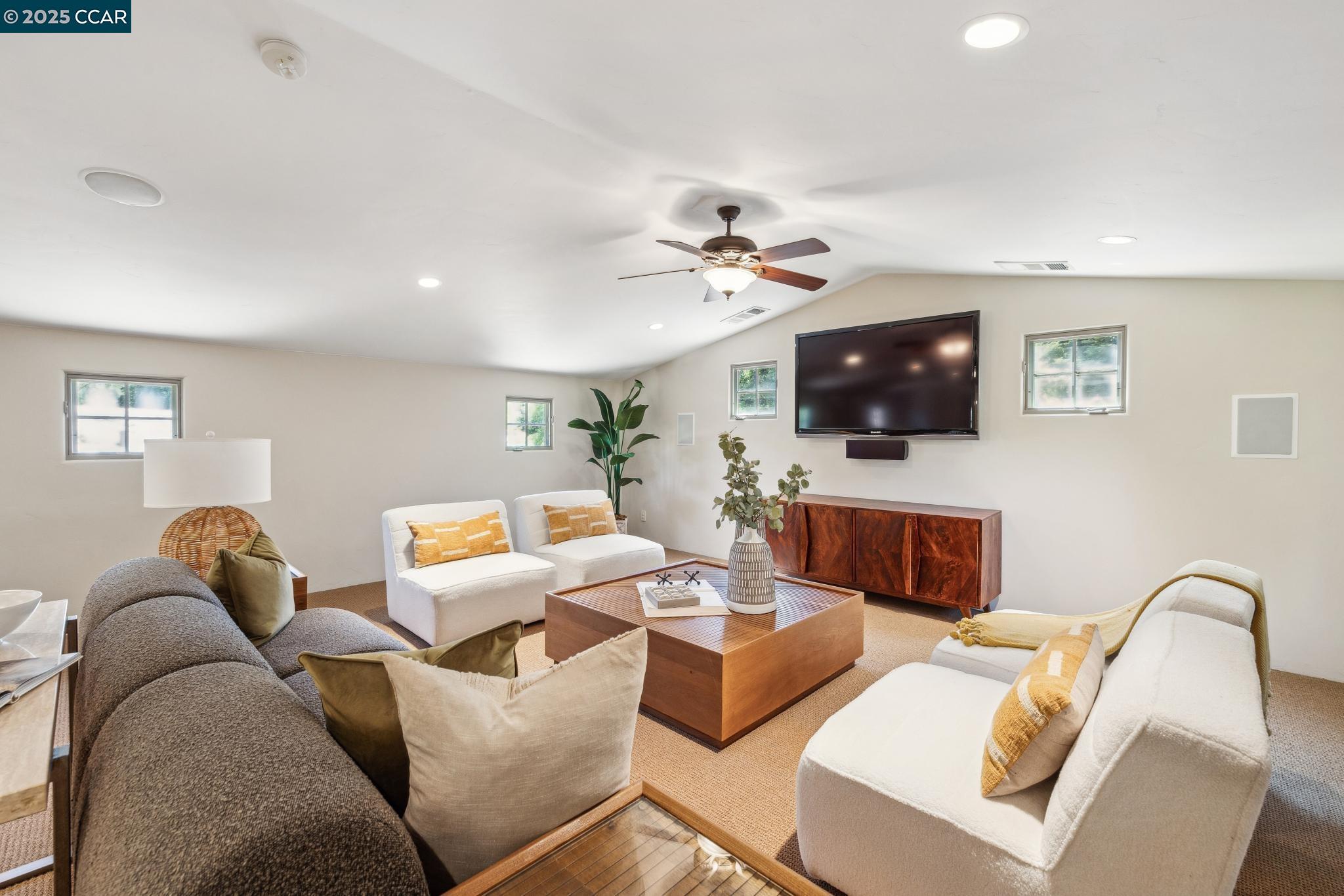 3711 Northgate Woods Court