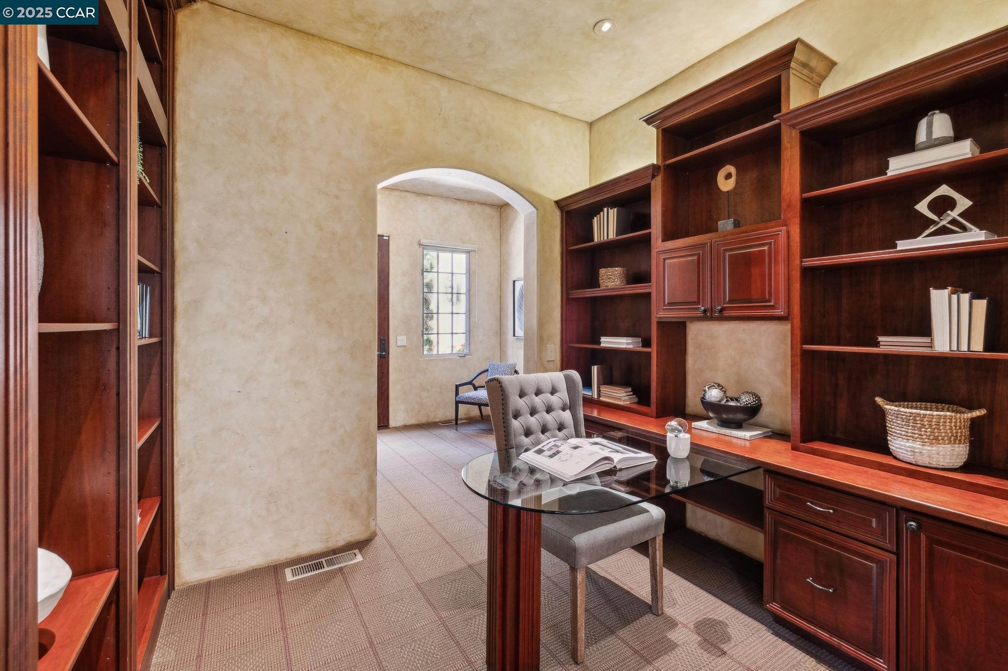 3711 Northgate Woods Court