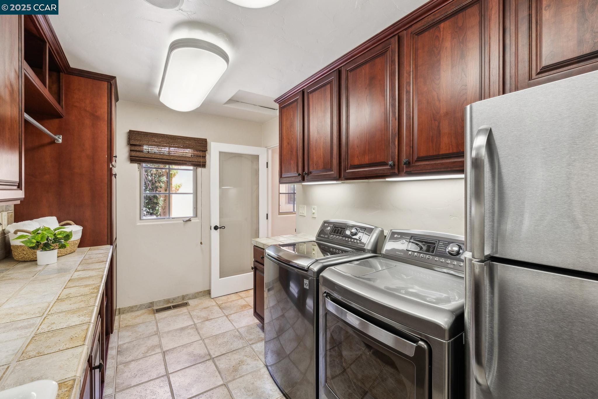 3711 Northgate Woods Court