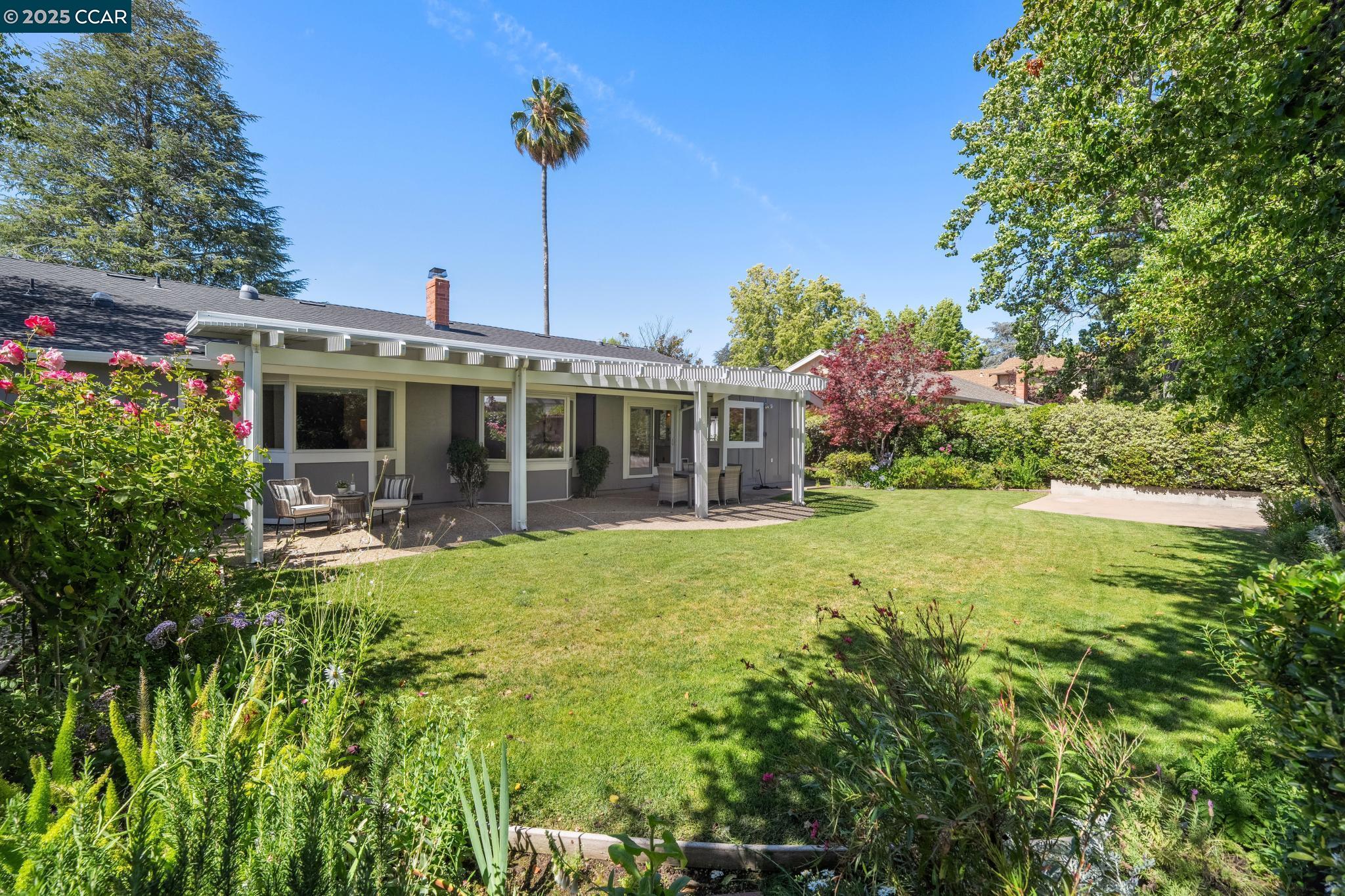 3245 Newport Court