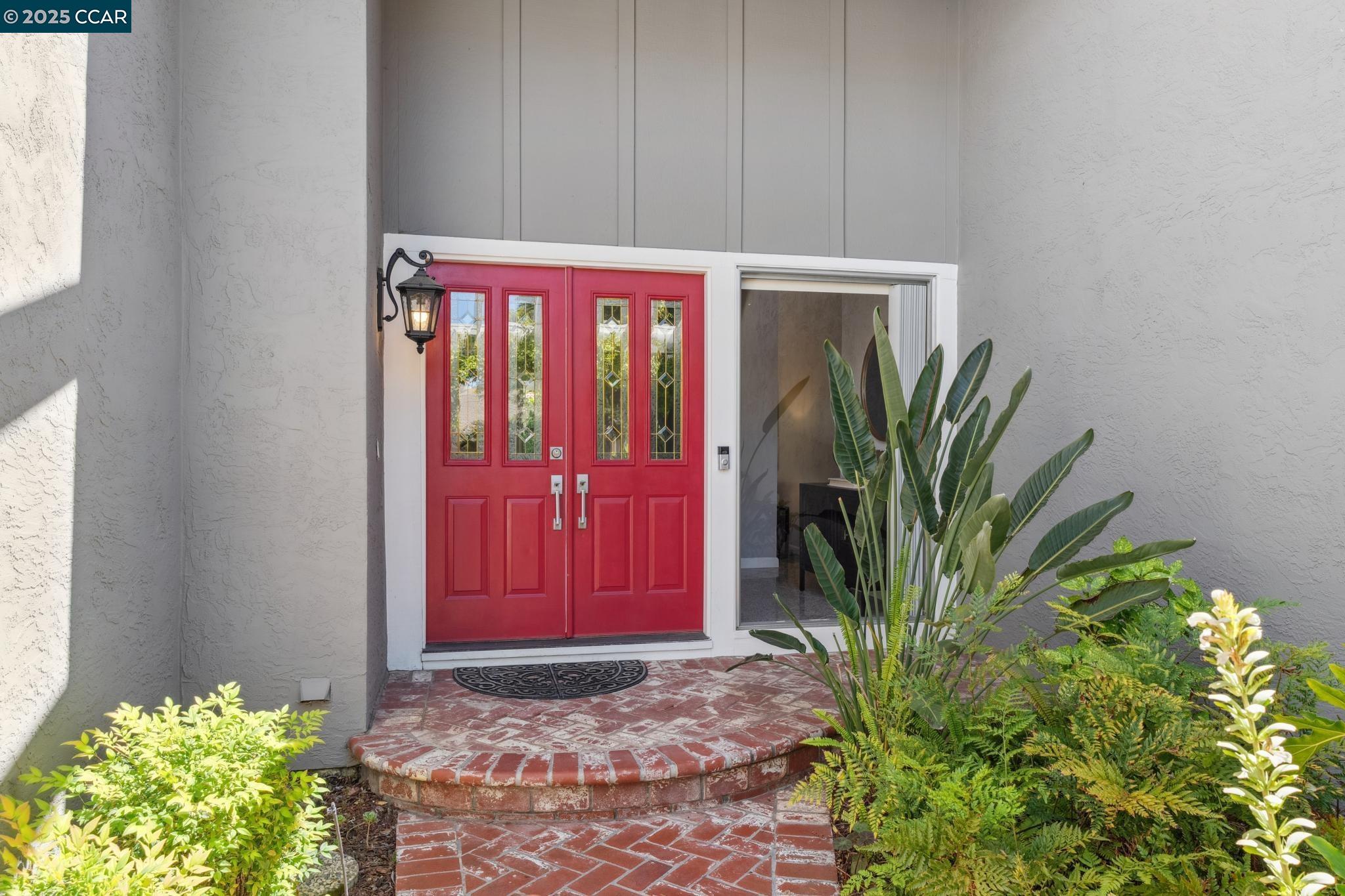 3245 Newport Court