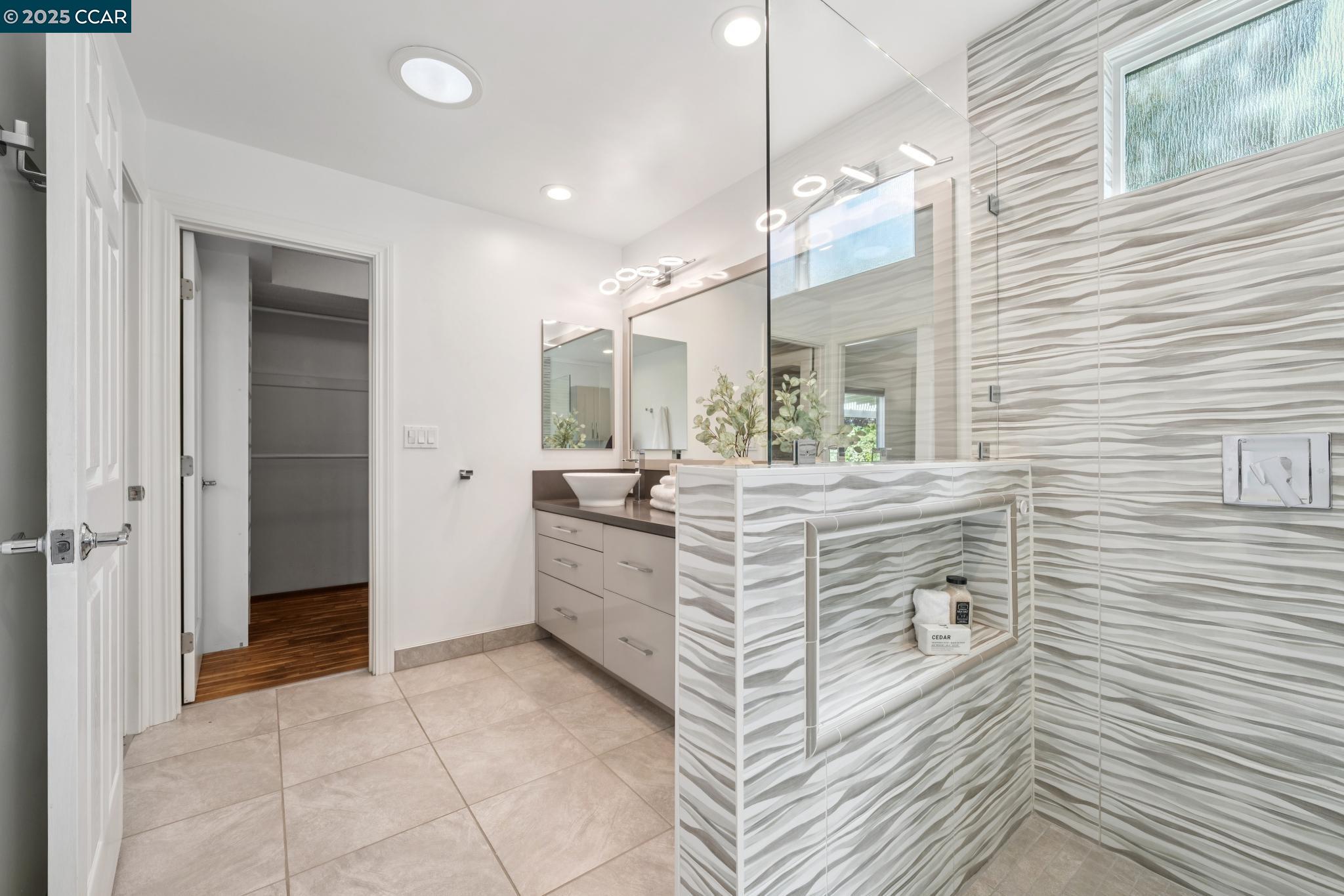 3245 Newport Court
