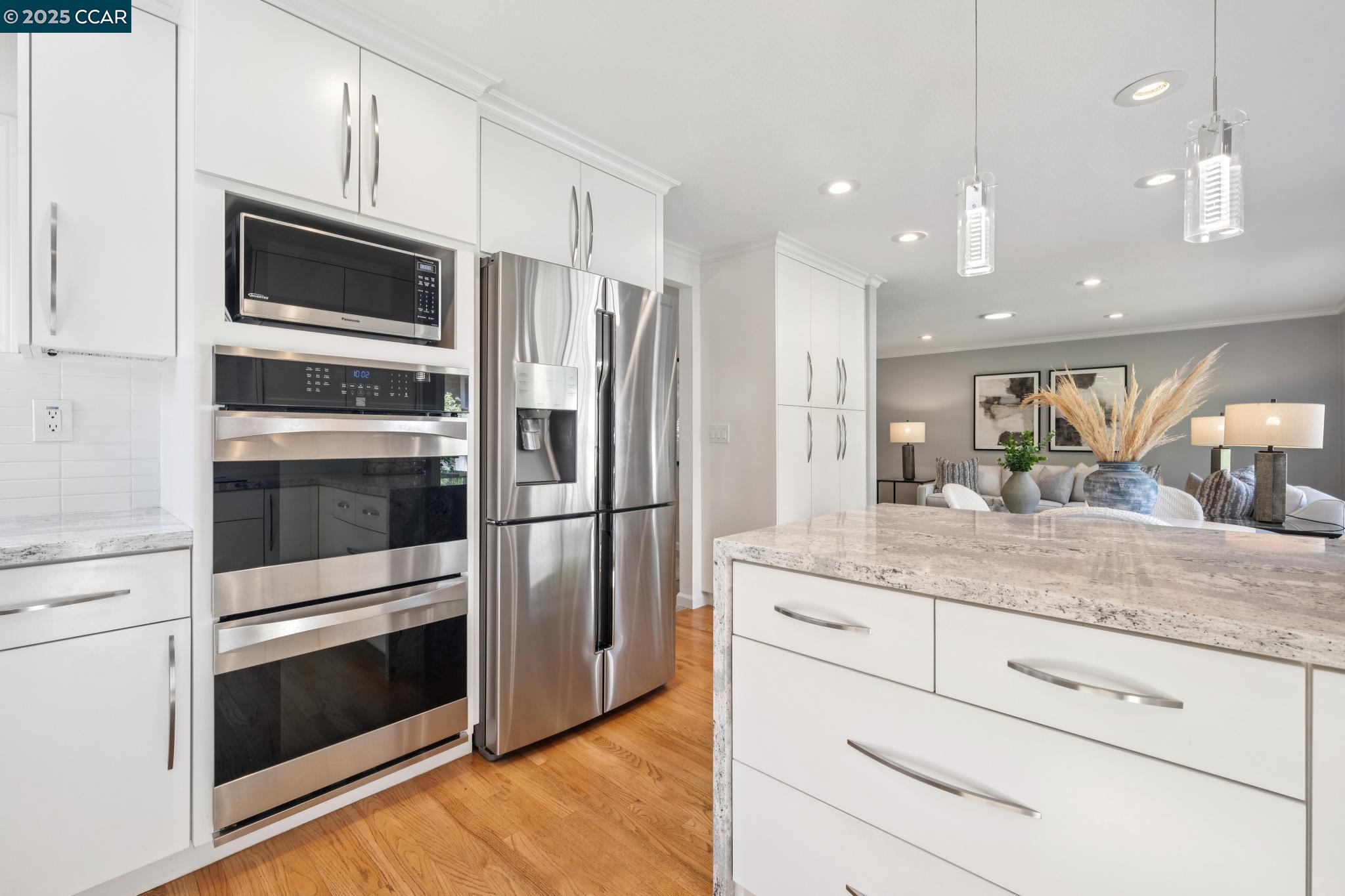 3245 Newport Court