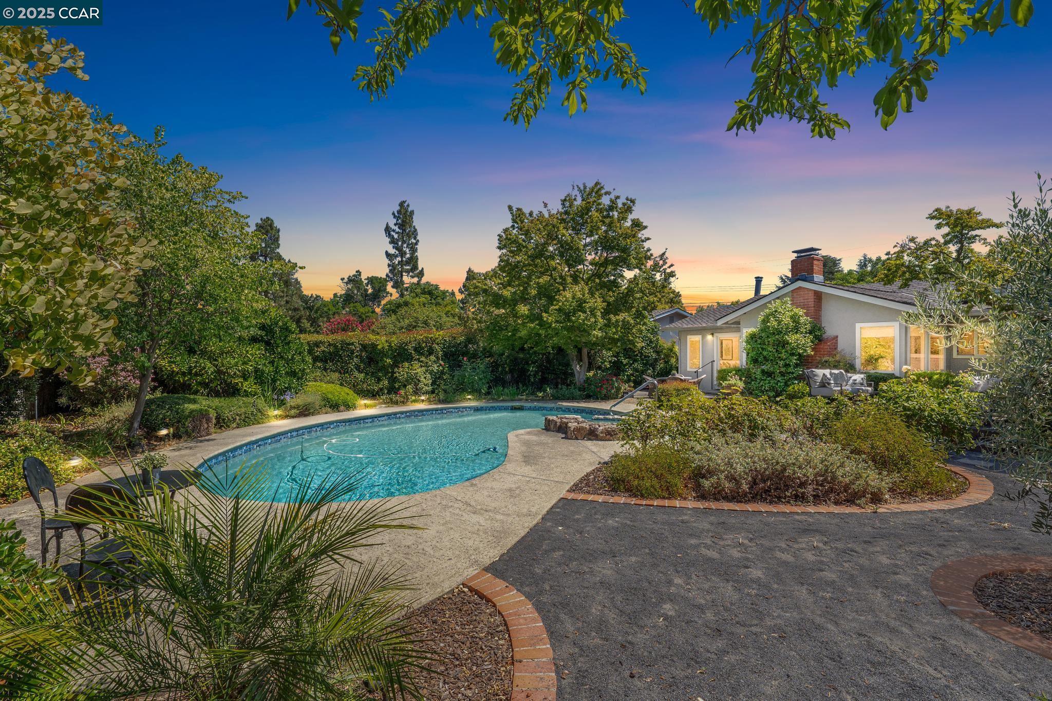 149 Rock Oak Court
