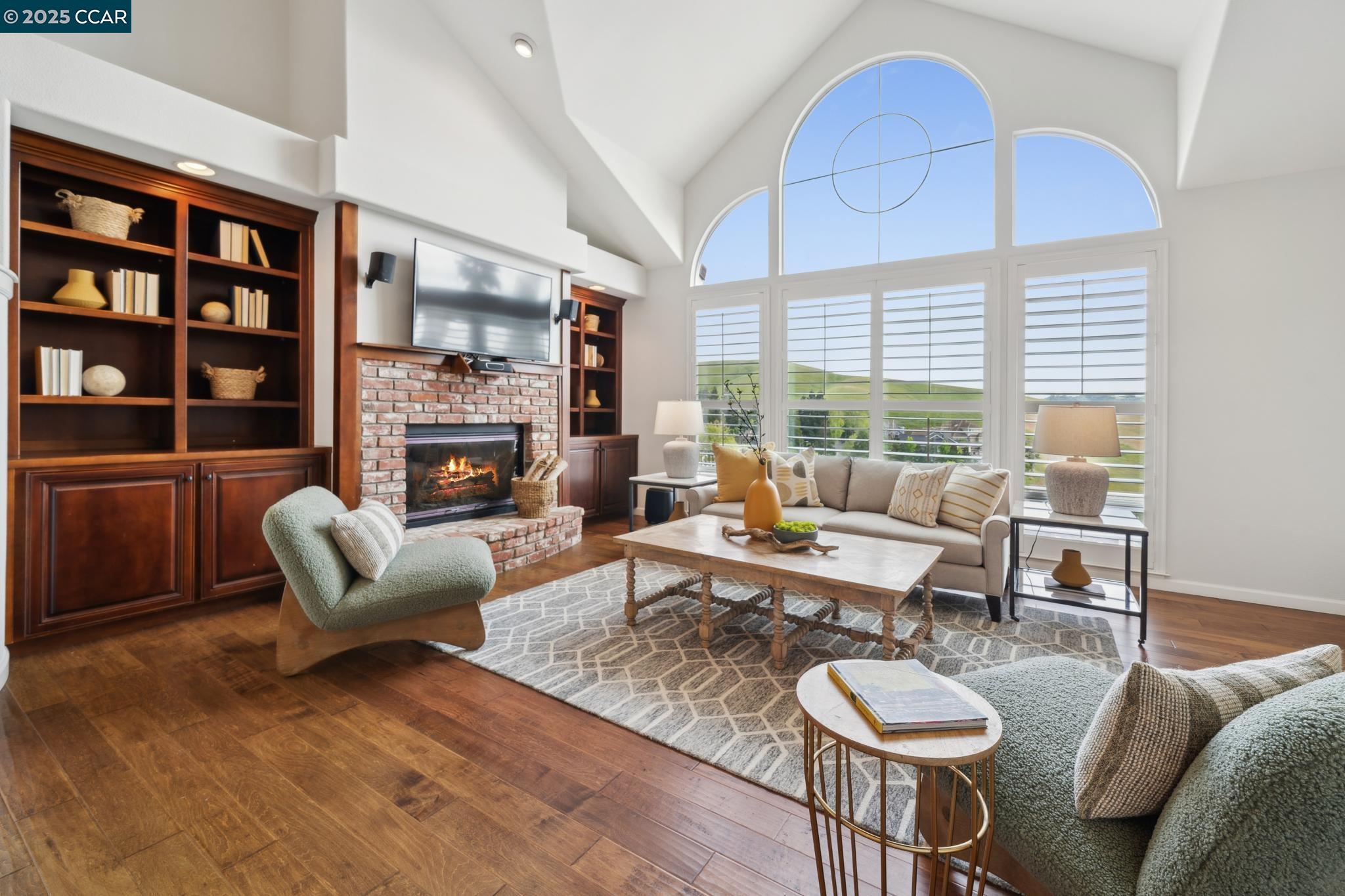 460 Silver Hollow Dr.