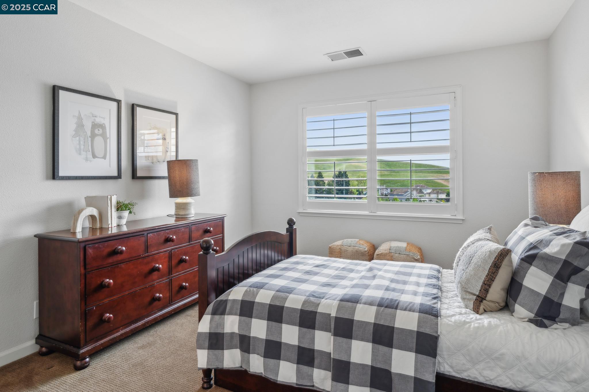 460 Silver Hollow Dr.