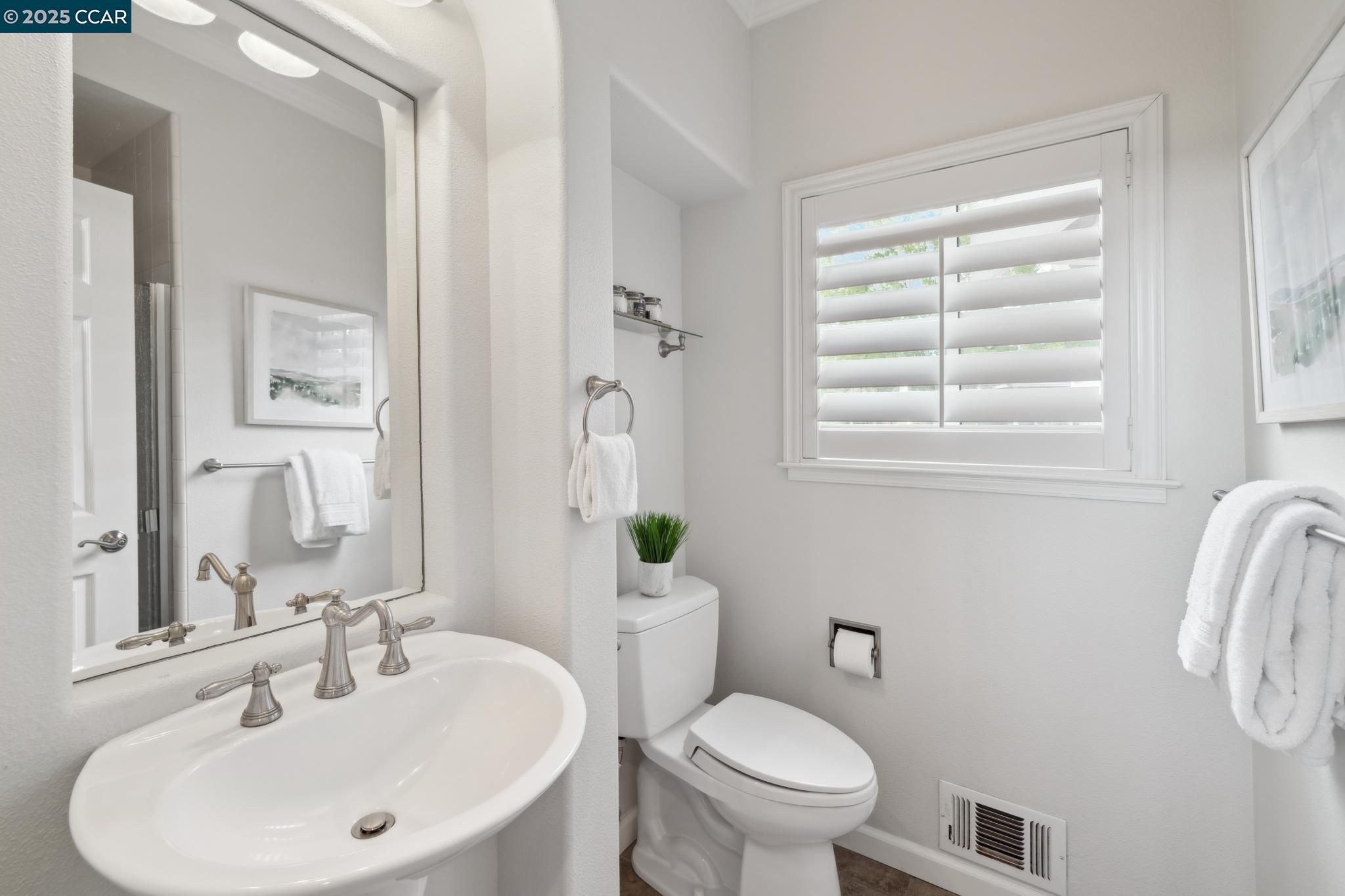 460 Silver Hollow Dr.