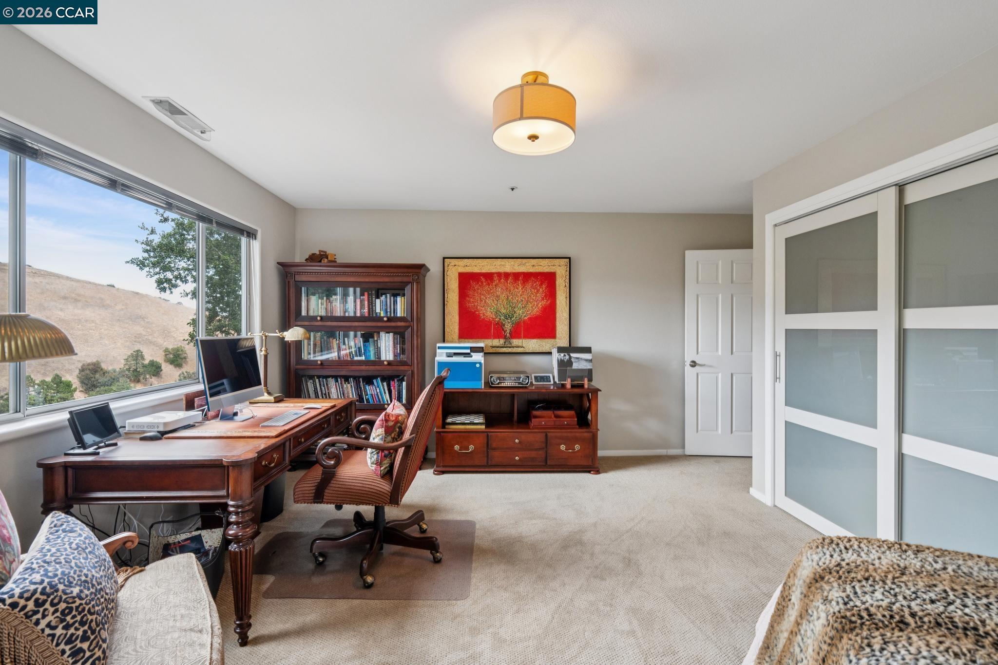 136 Hillcroft Way