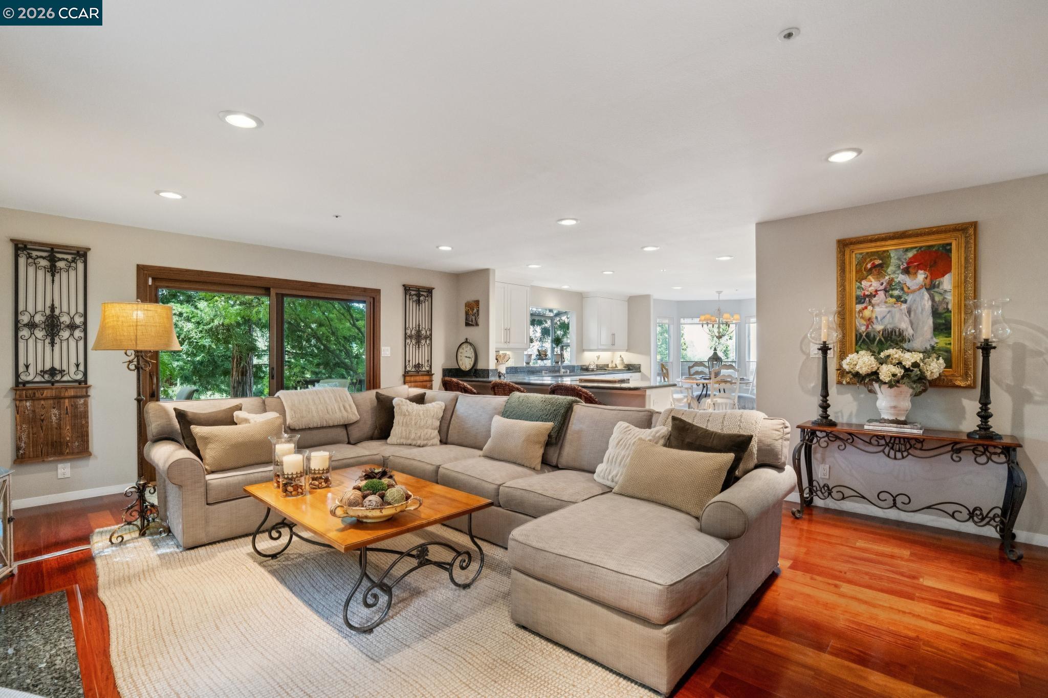 136 Hillcroft Way