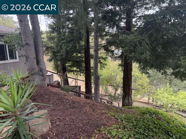 136 Hillcroft Way