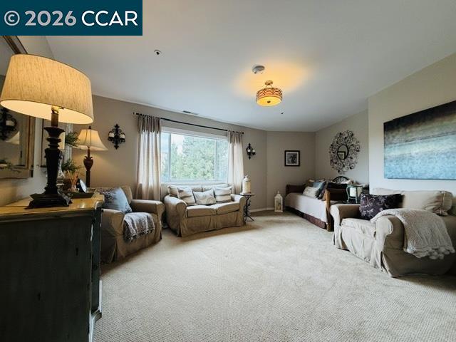 136 Hillcroft Way