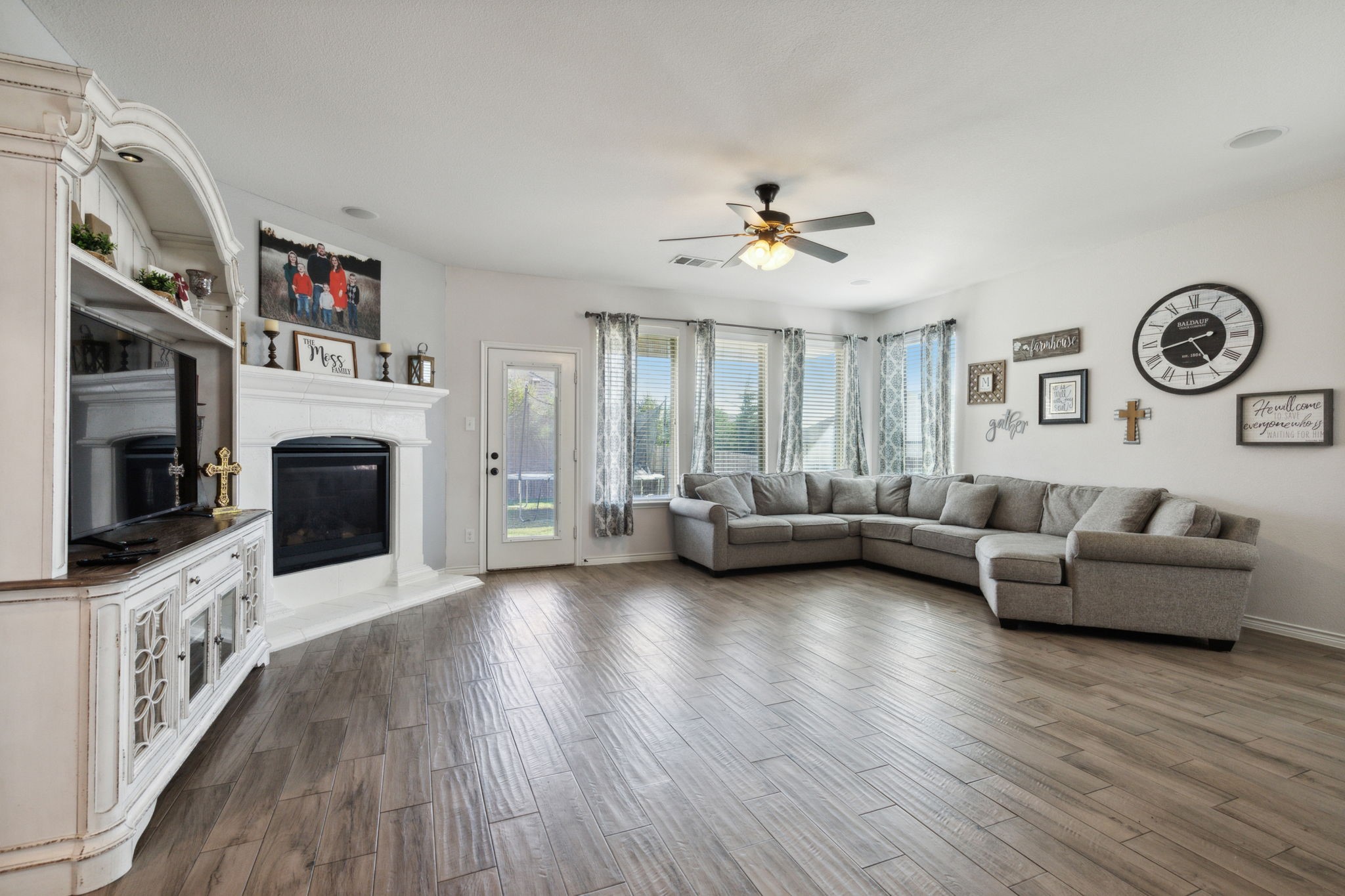 3033 Lily Lane