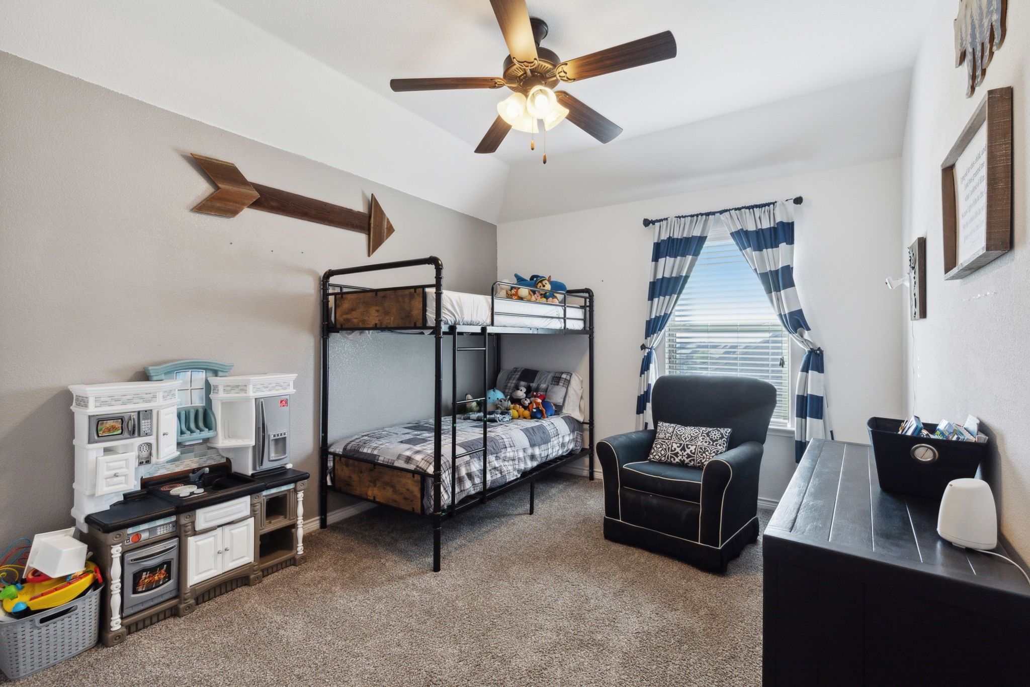 3033 Lily Lane