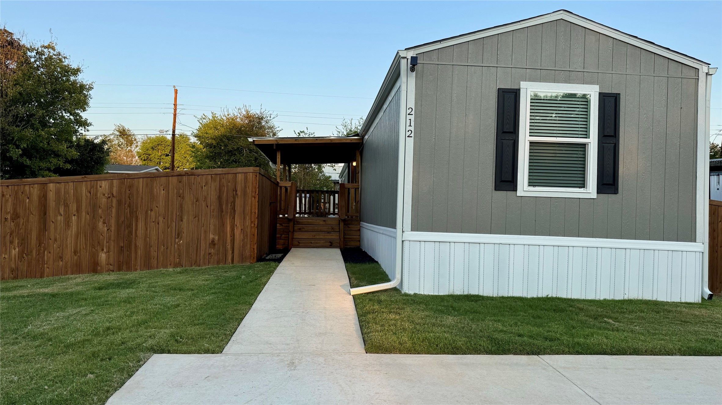 212 Whispering Trail