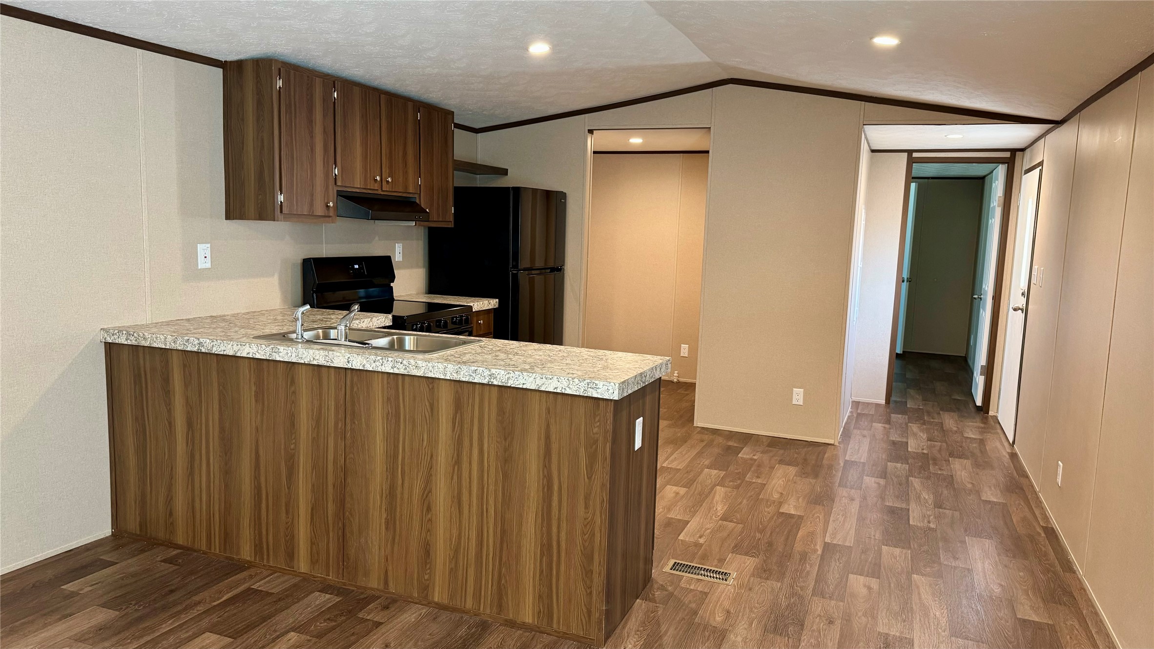 212 Whispering Trail