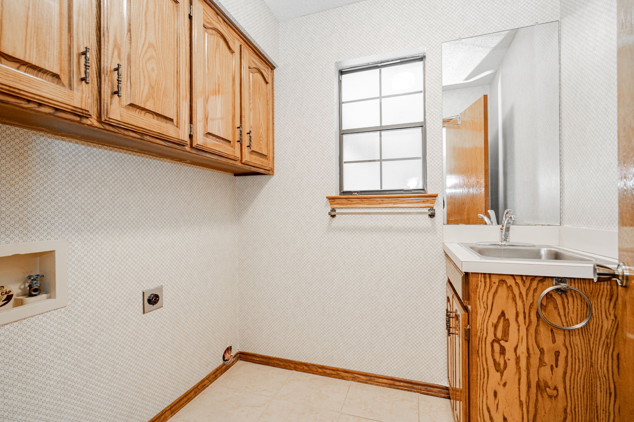3609 Oakmont Drive